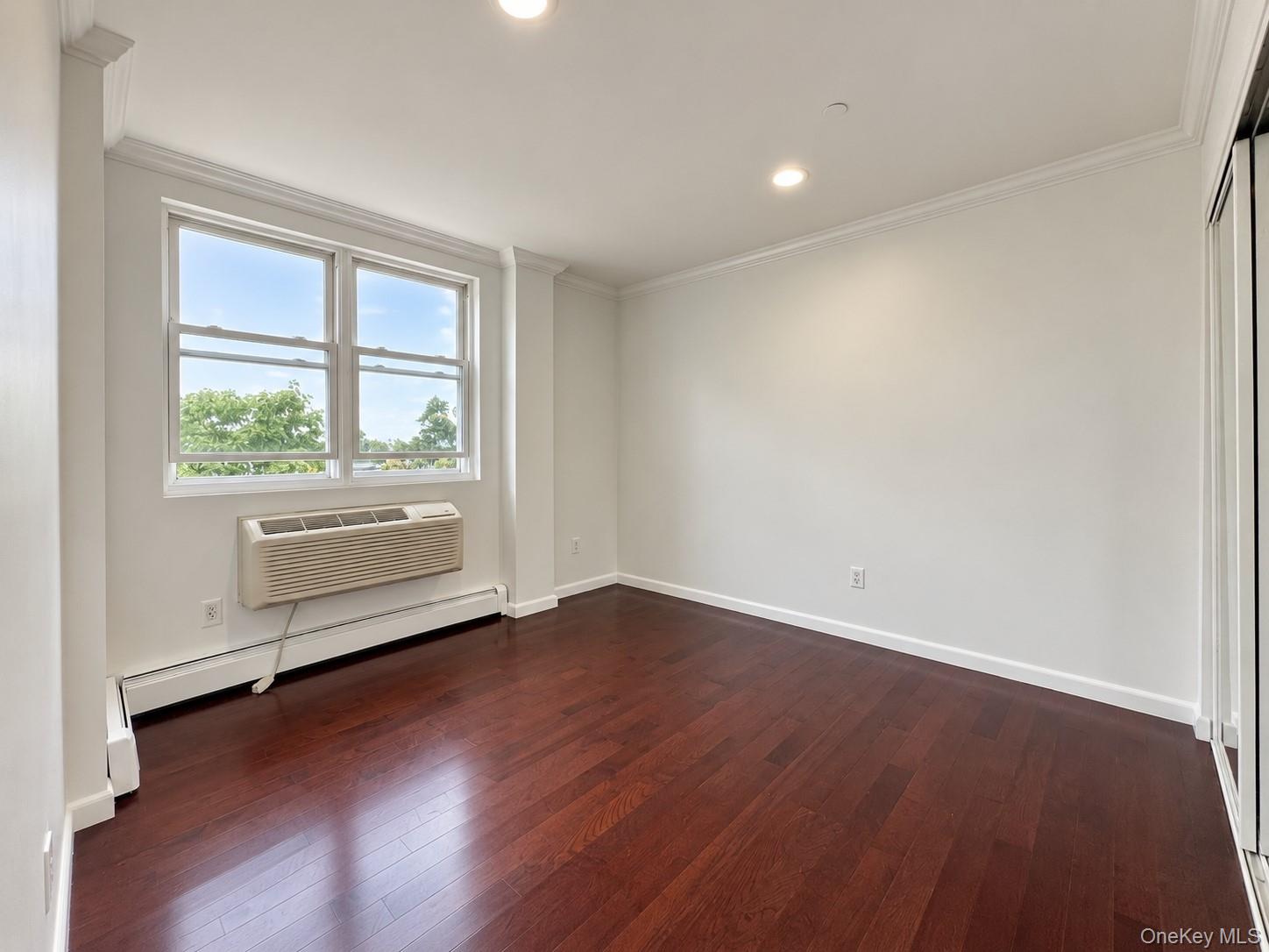 36-41 169th Street 2e Property Photo 13