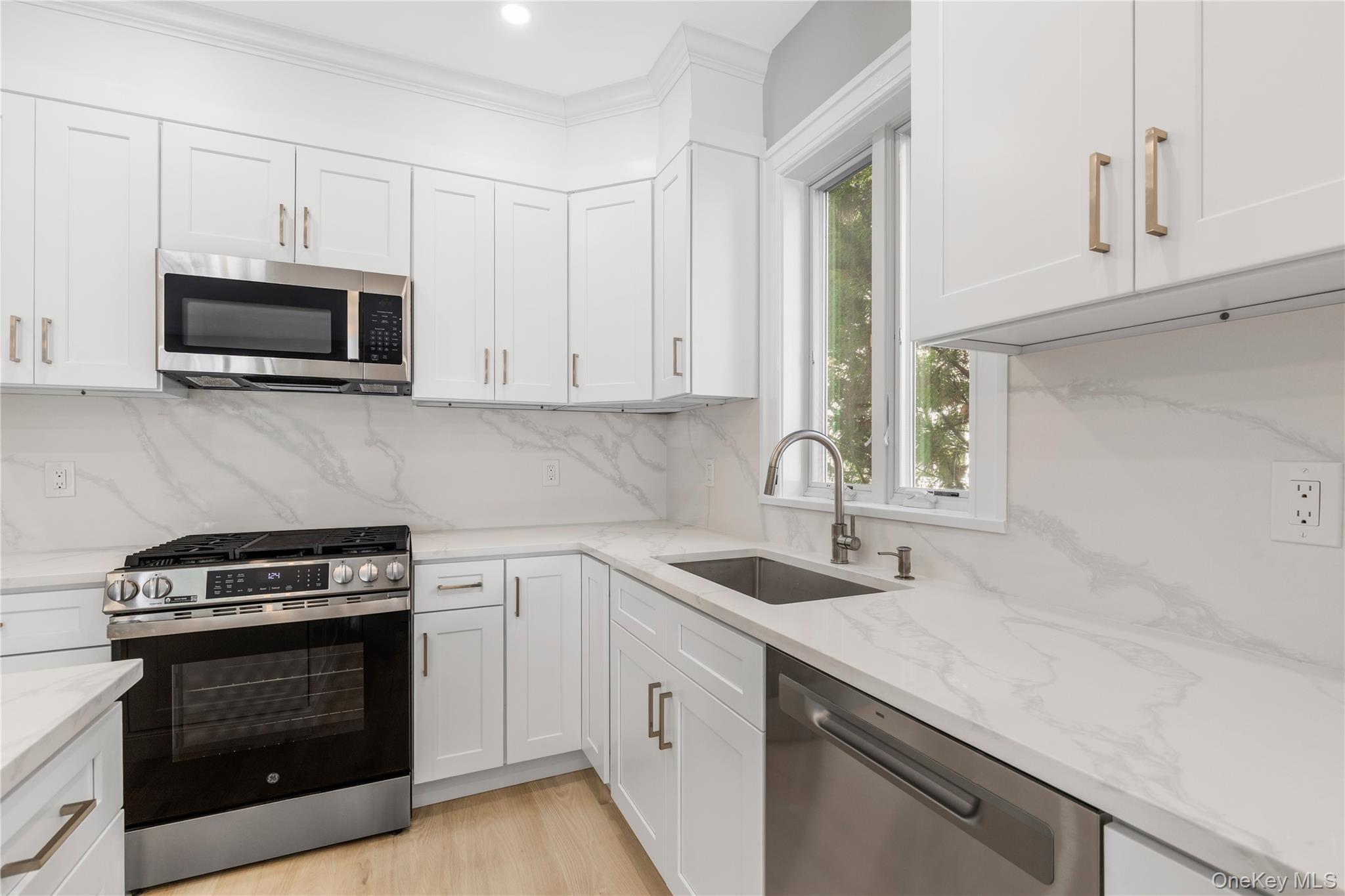 161 Ellsworth Avenue 159 Property Photo 9