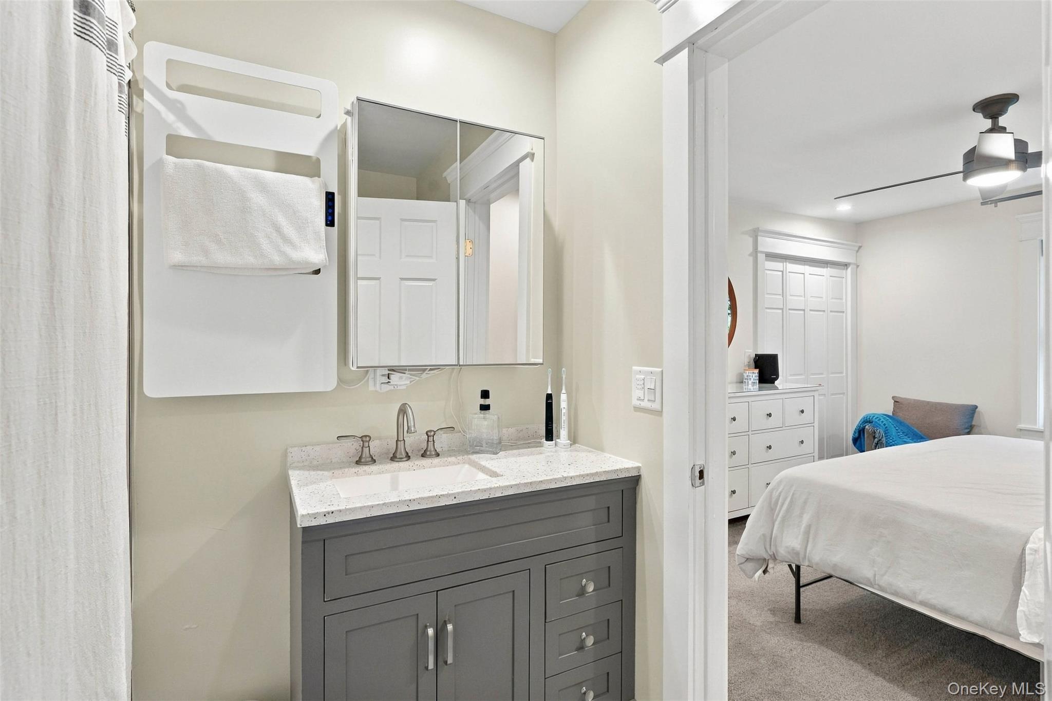 225 Hull Avenue Property Photo 16