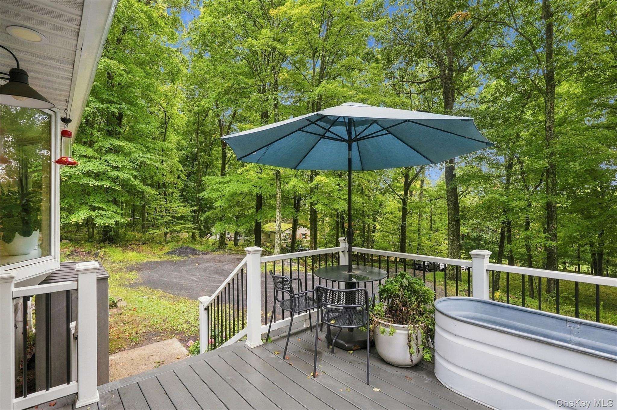 225 Hull Avenue Property Photo 25