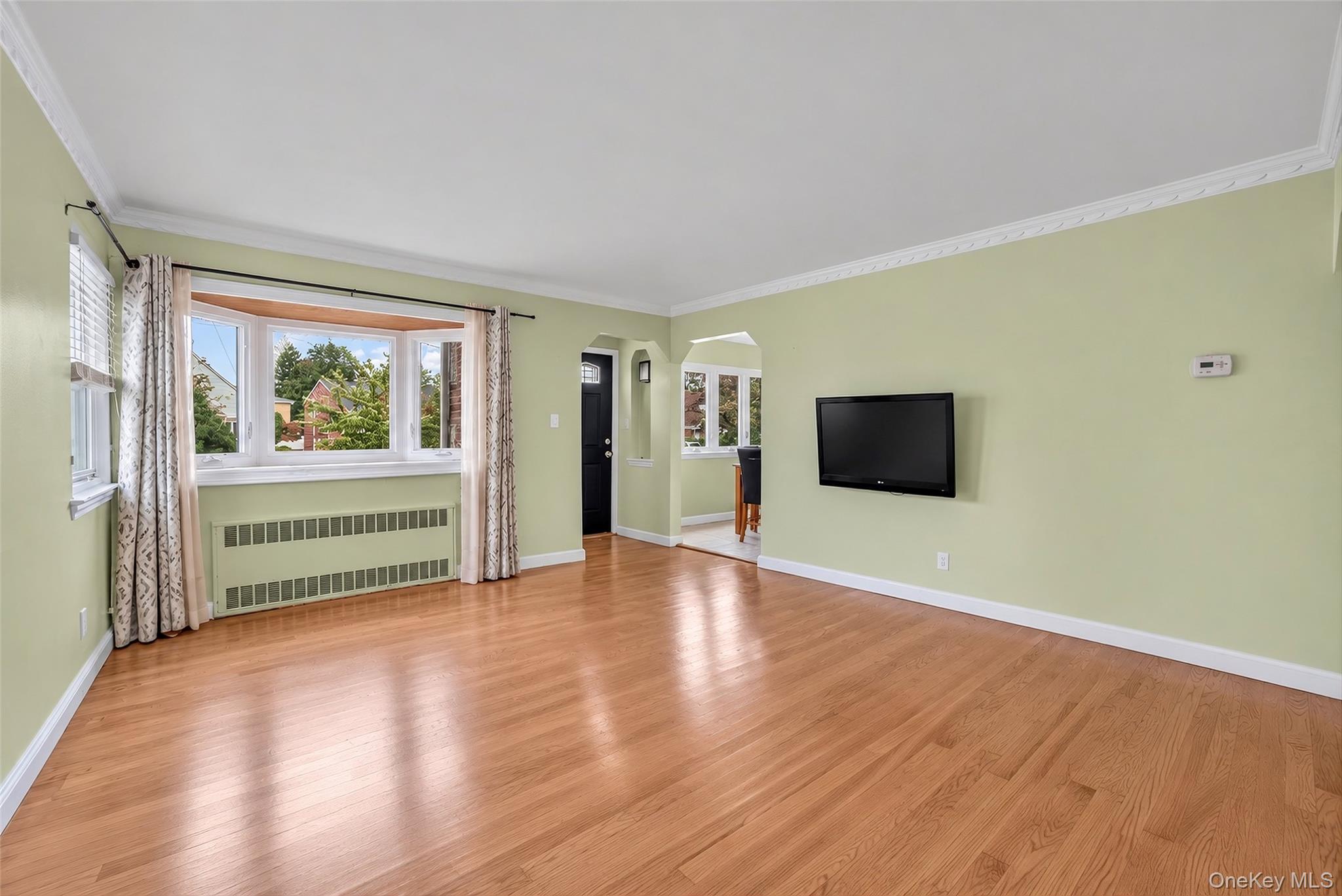 711 Covert Avenue Property Photo 4