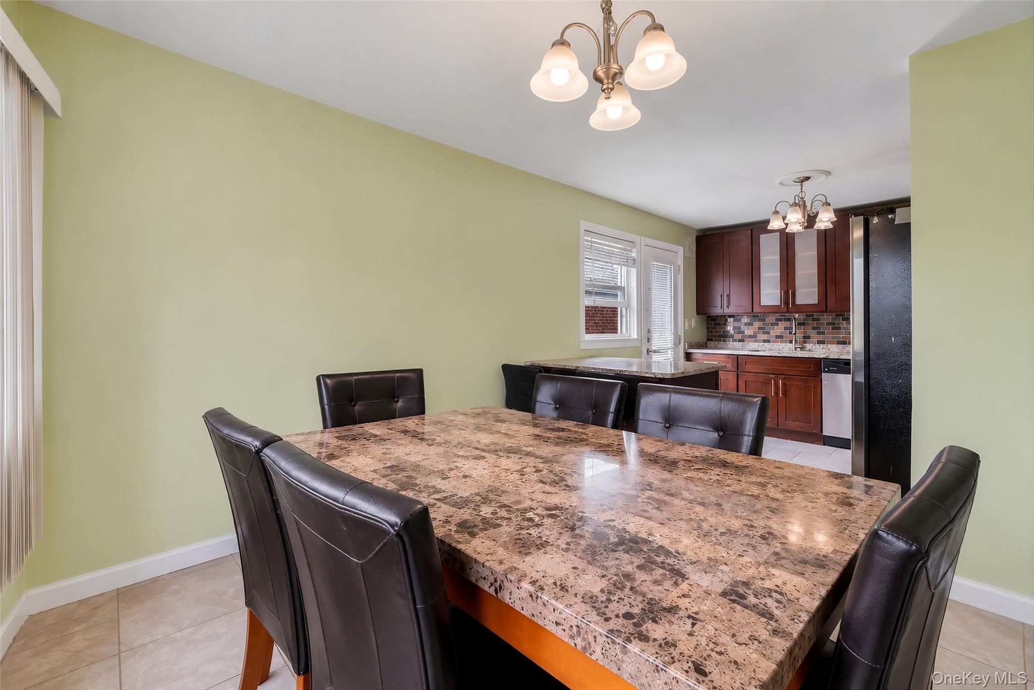 711 Covert Avenue Property Photo 5