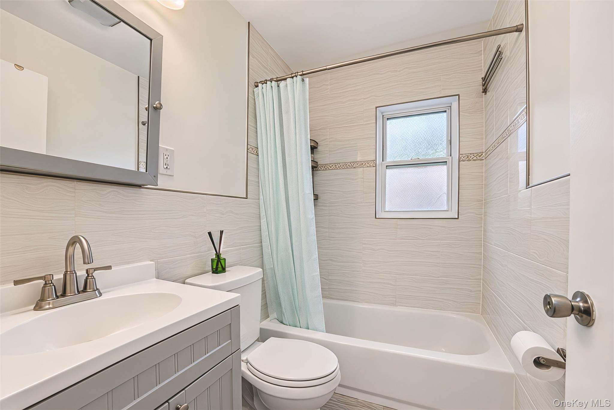 711 Covert Avenue Property Photo 10