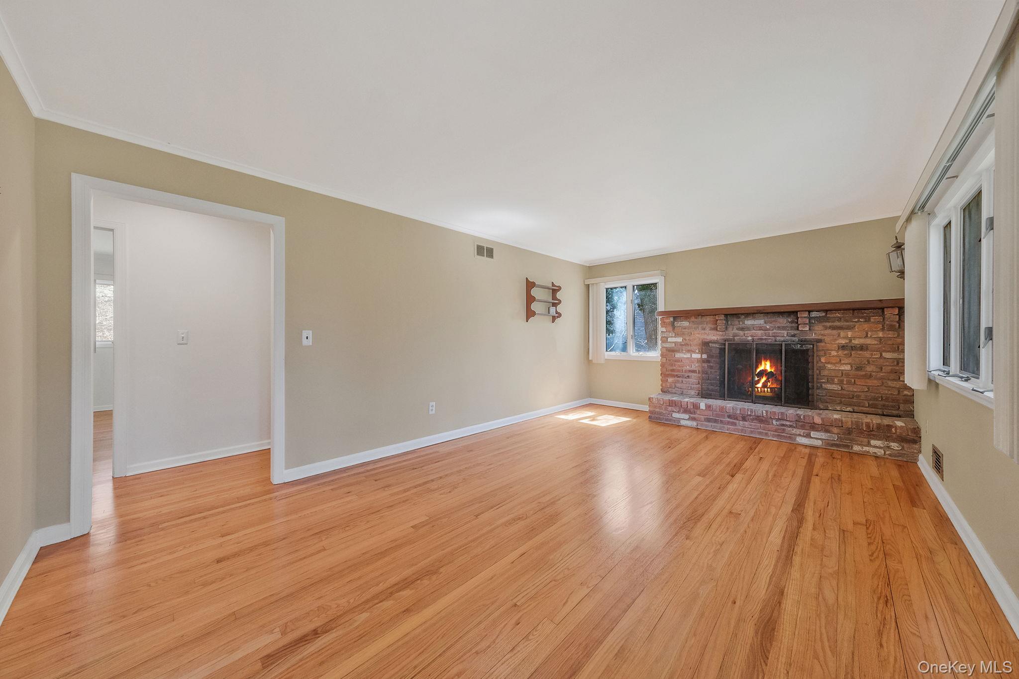 223 Connetquot Road Property Photo 20