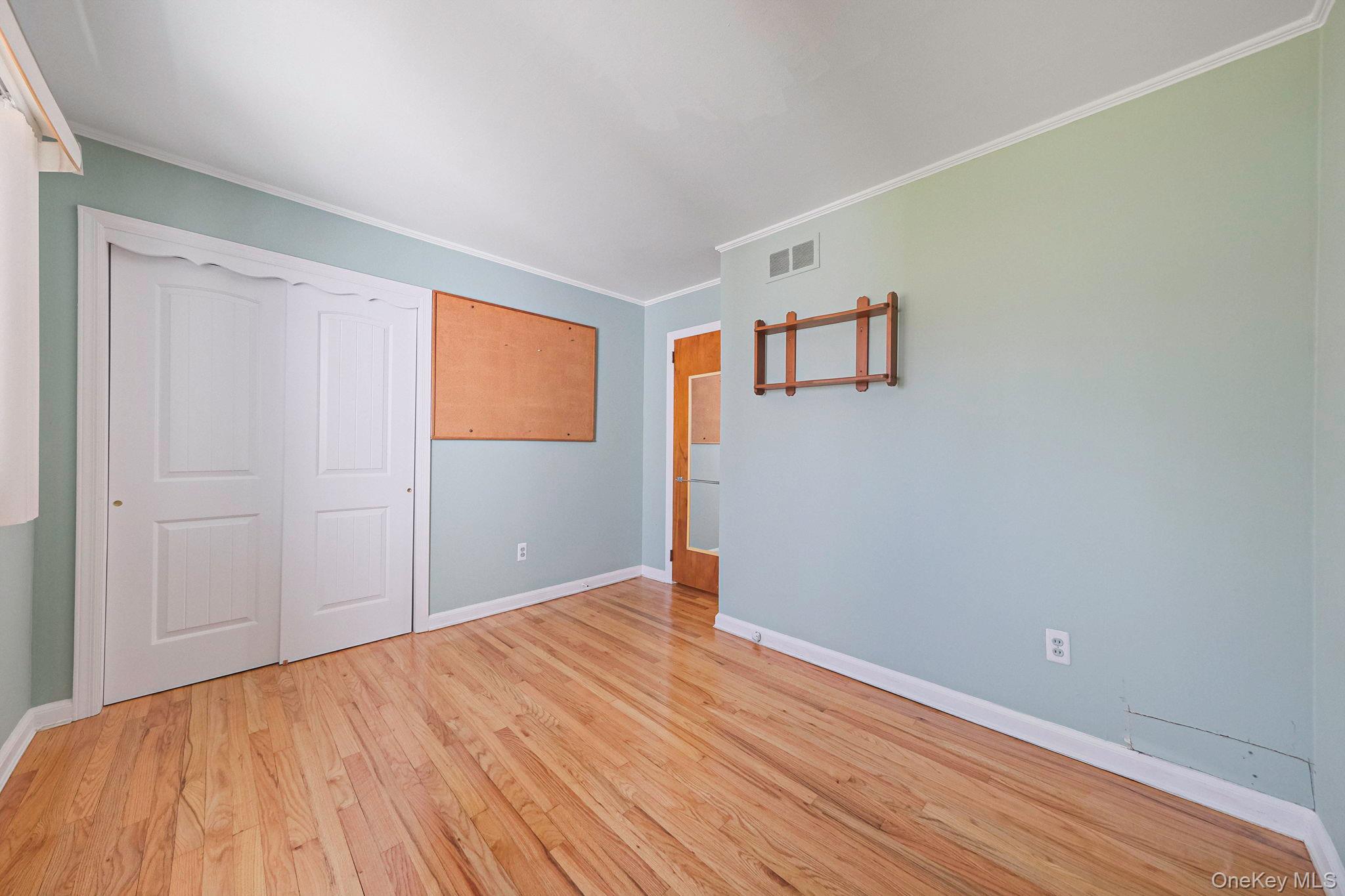 223 Connetquot Road Property Photo 25