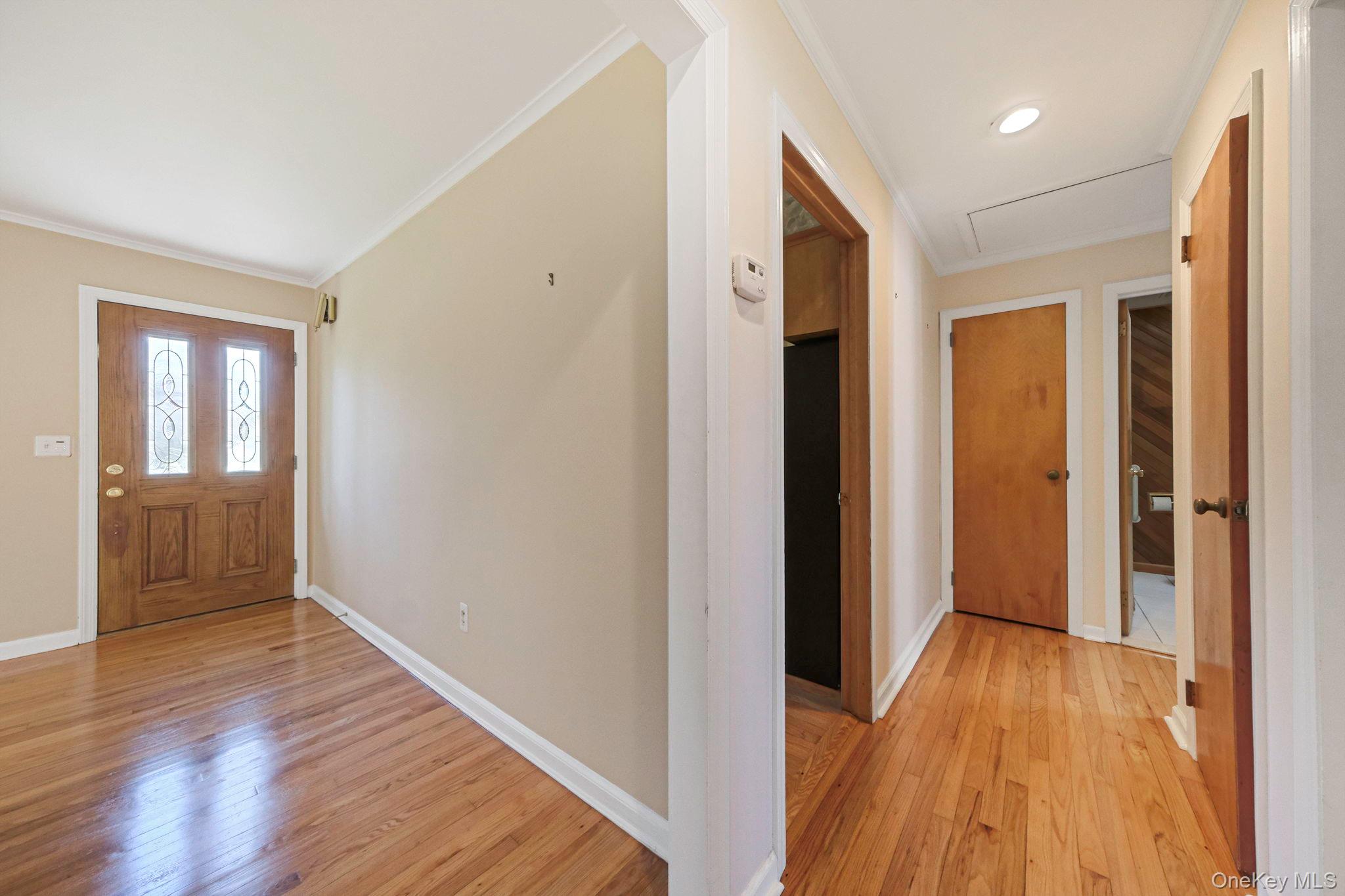 223 Connetquot Road Property Photo 28