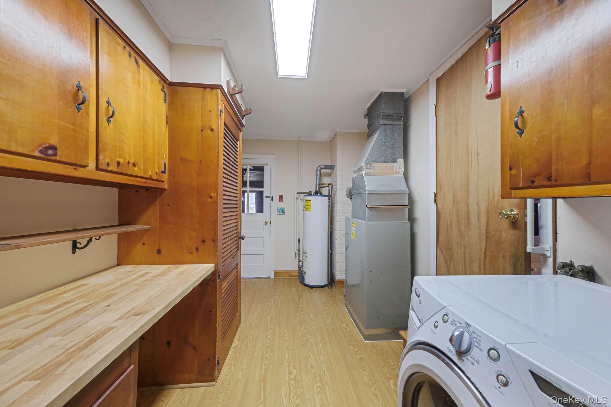 223 Connetquot Road Property Photo 30