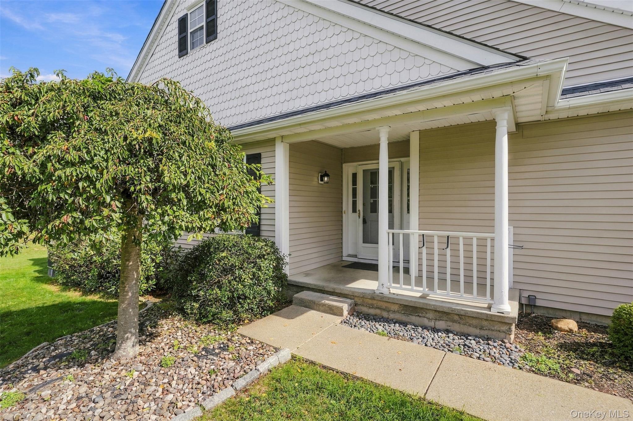 60 Tee Lane Property Photo 4