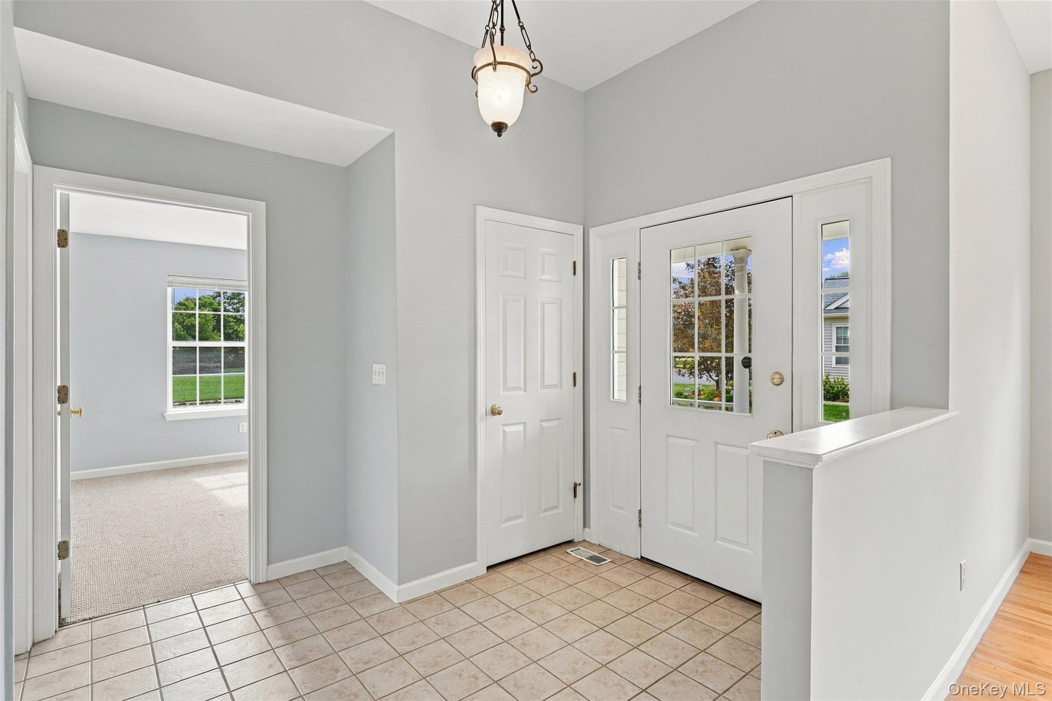 60 Tee Lane Property Photo 5