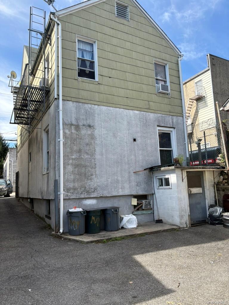 17 3rd Street Property Photo 4