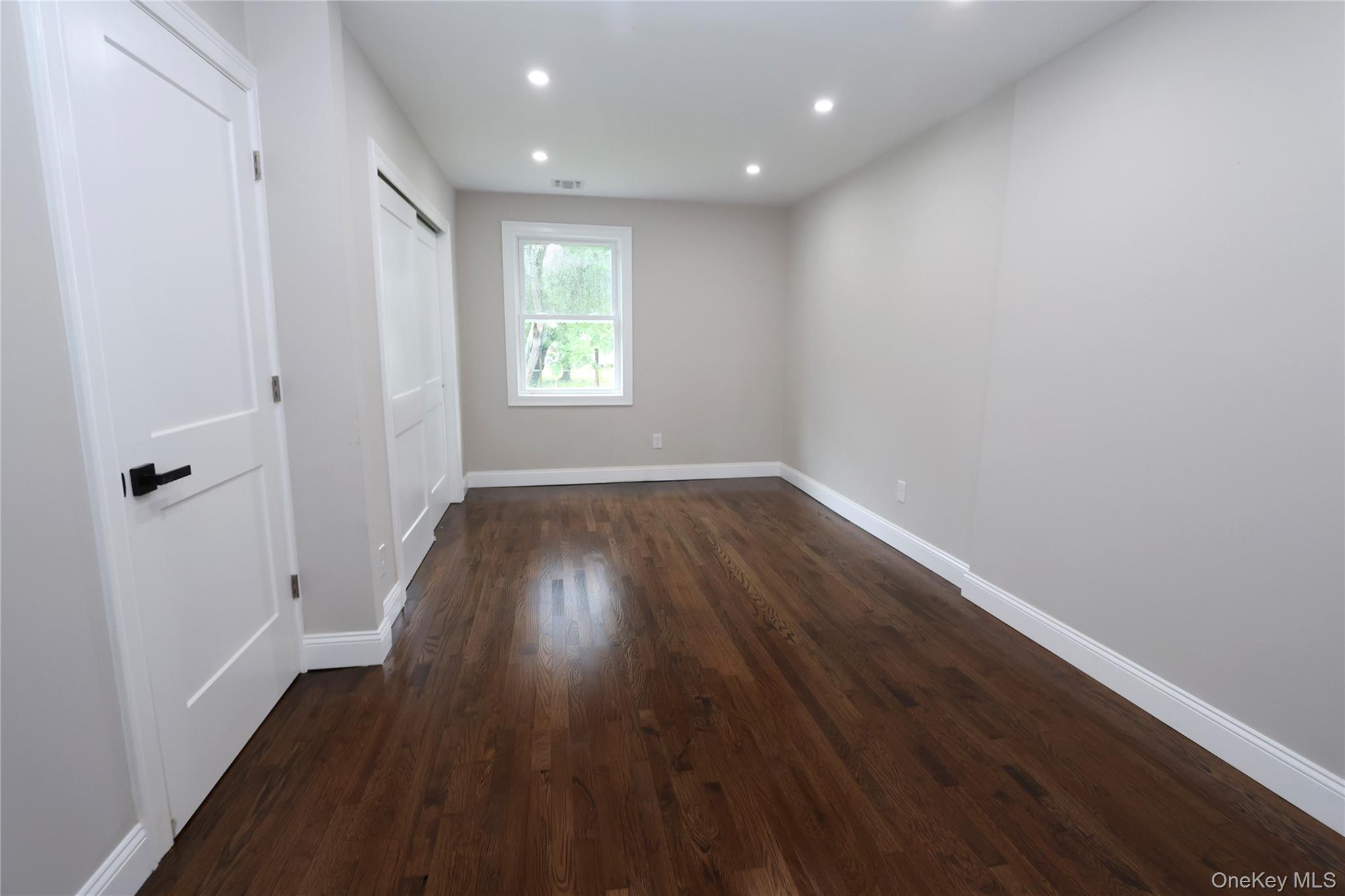 1537 Agate Street Property Photo 8