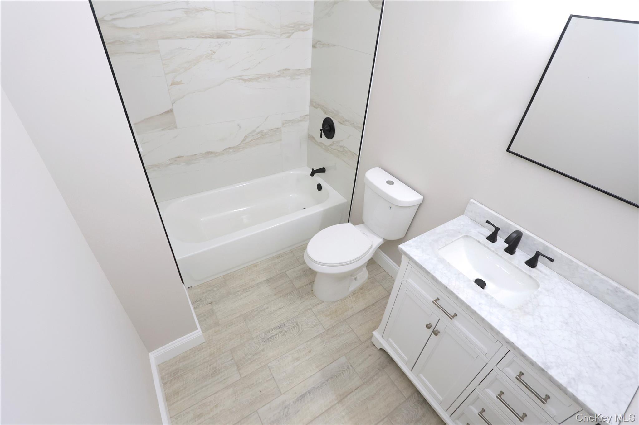 1537 Agate Street Property Photo 12