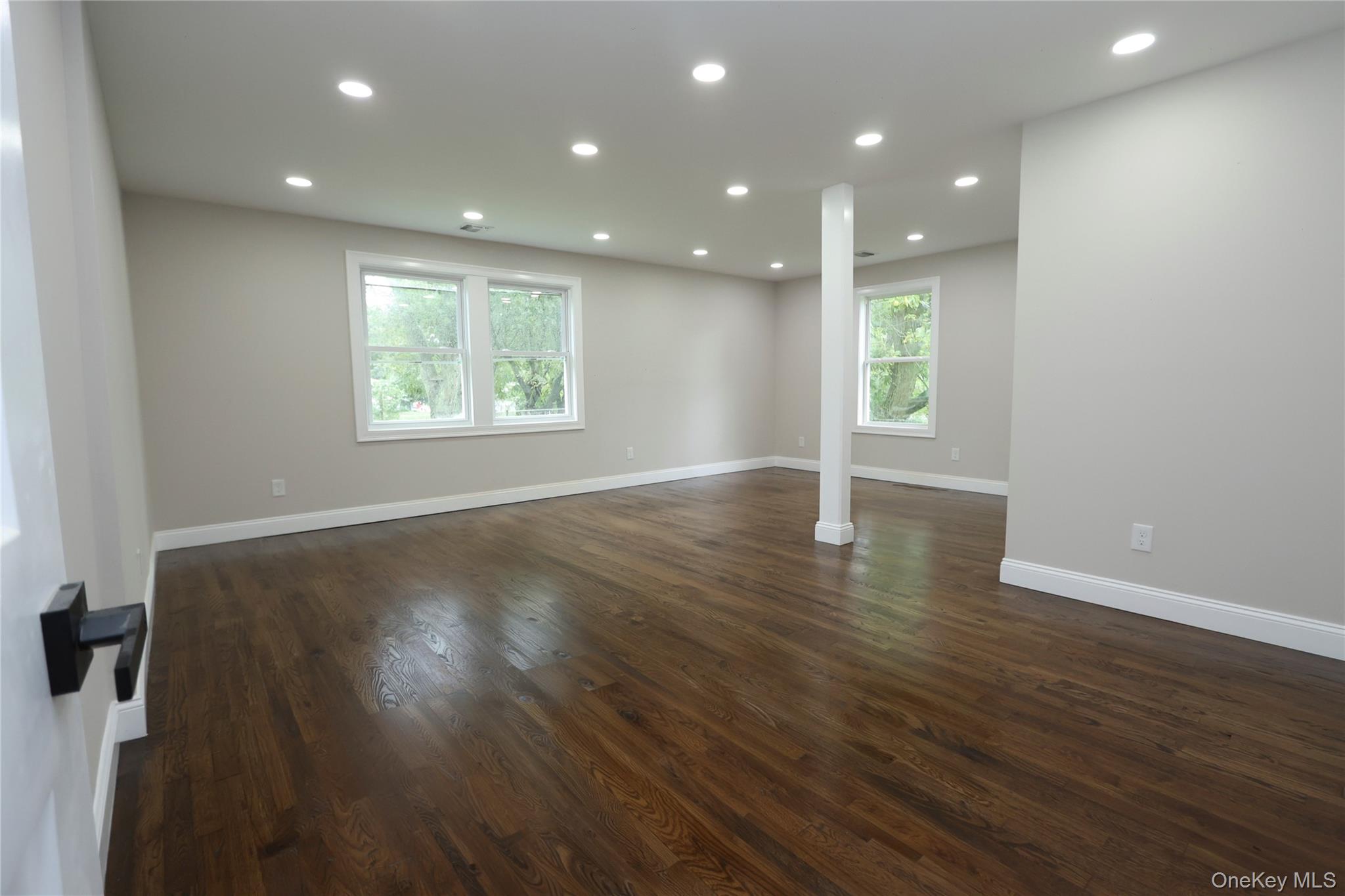 1537 Agate Street Property Photo 13