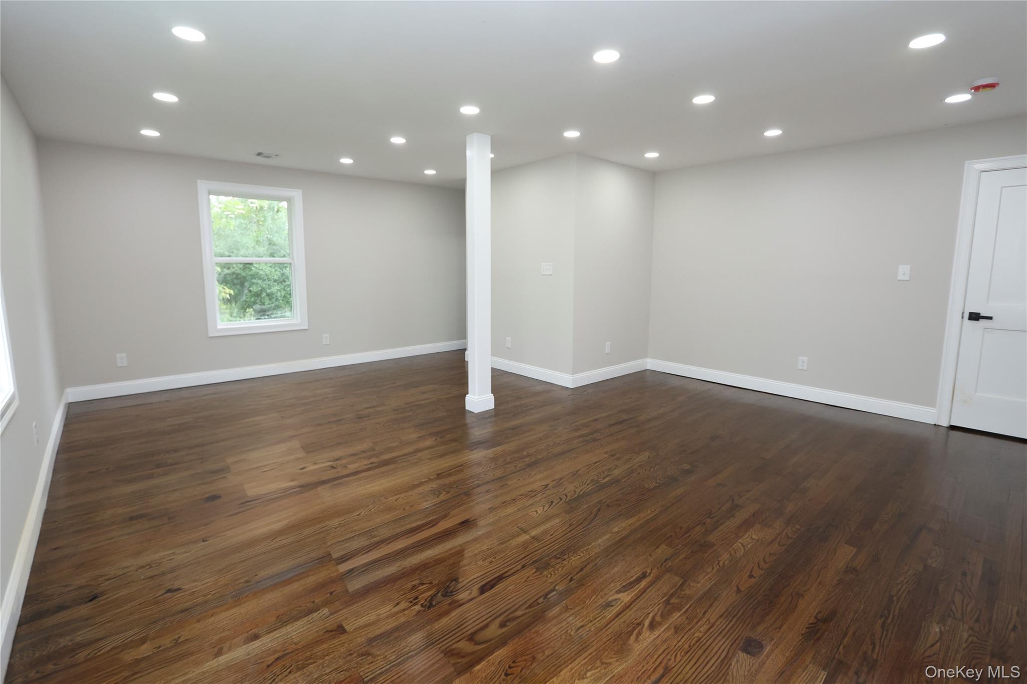1537 Agate Street Property Photo 17