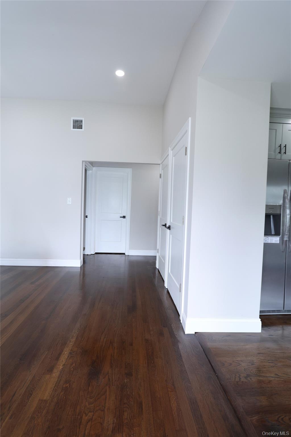 1537 Agate Street Property Photo 25