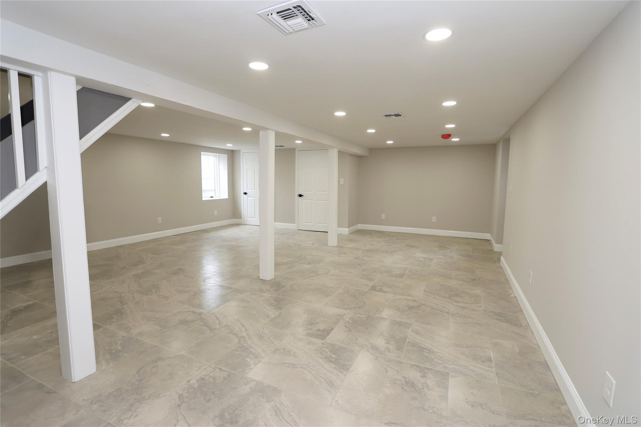1537 Agate Street Property Photo 26