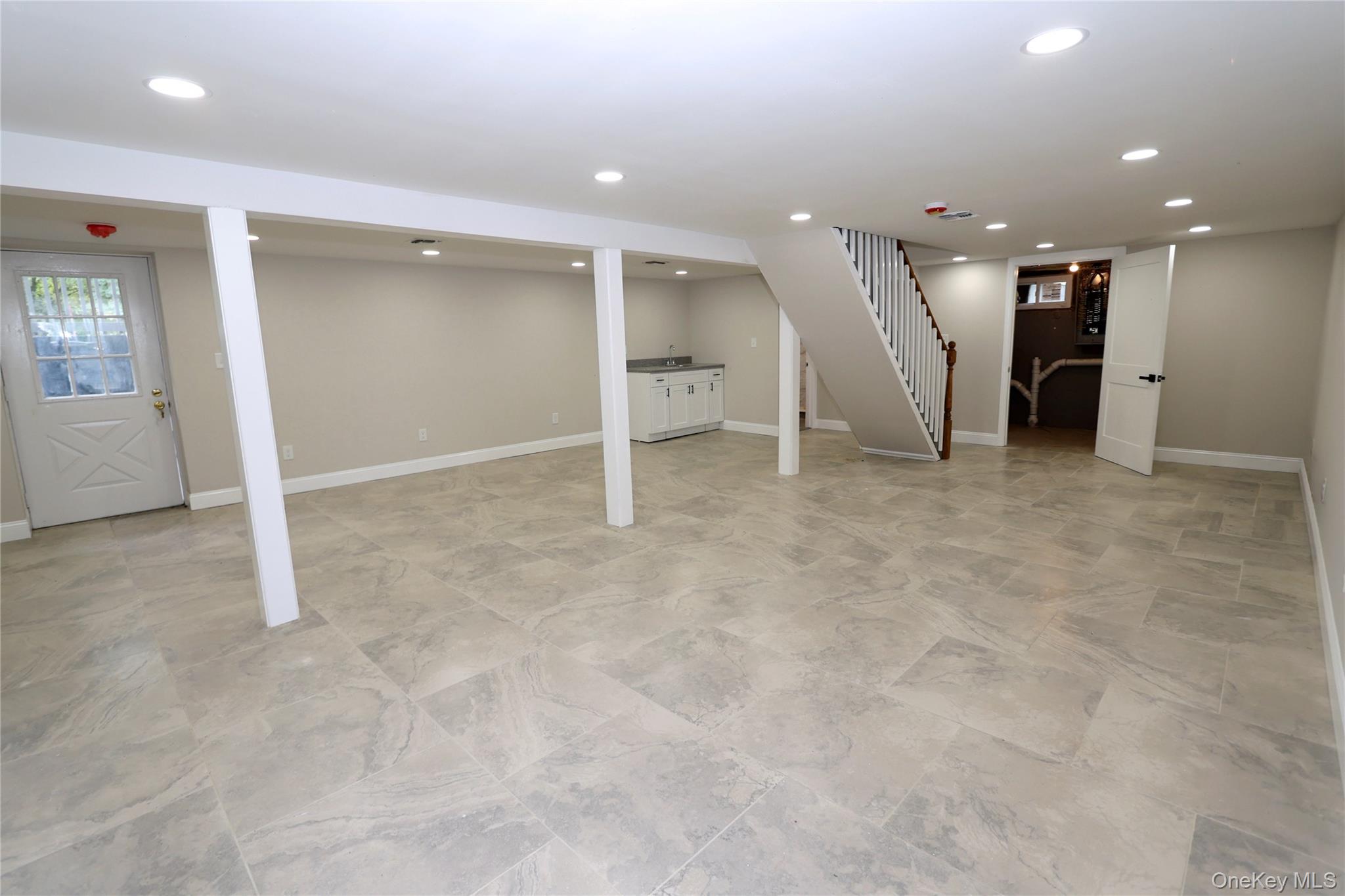1537 Agate Street Property Photo 28