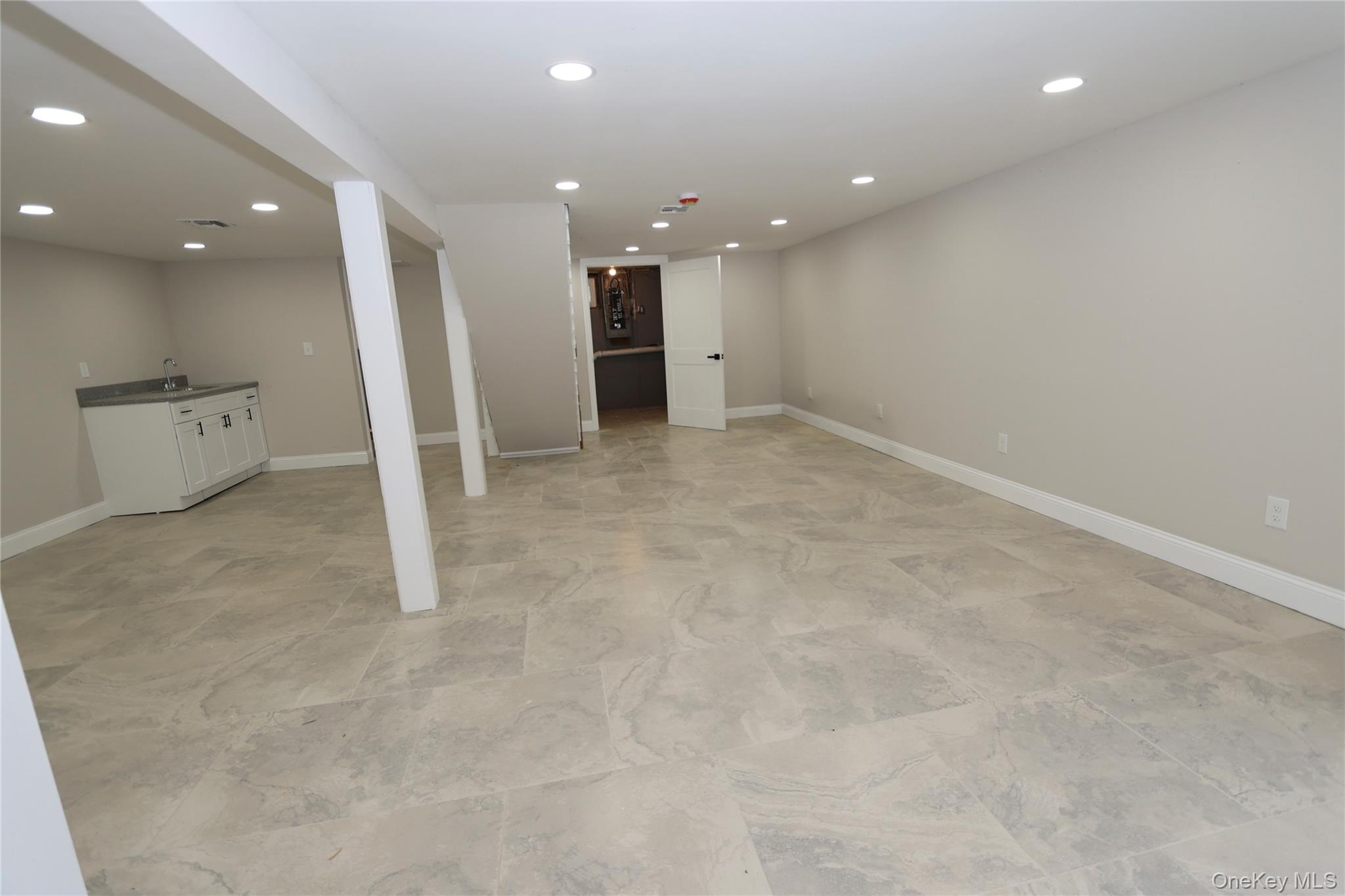 1537 Agate Street Property Photo 29