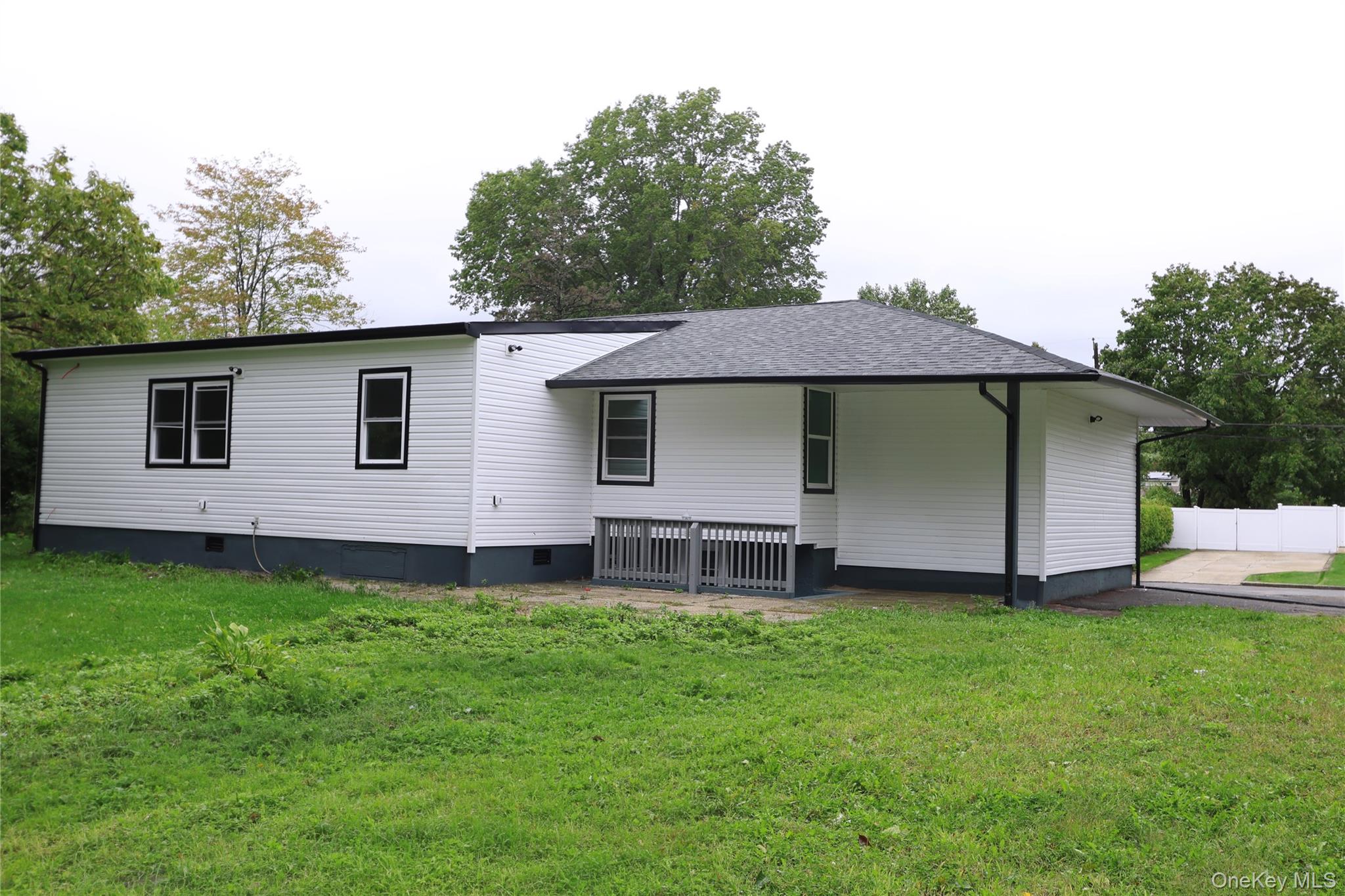 1537 Agate Street Property Photo 34