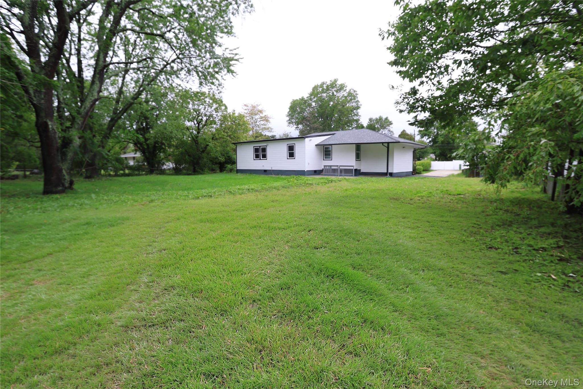 1537 Agate Street Property Photo 35