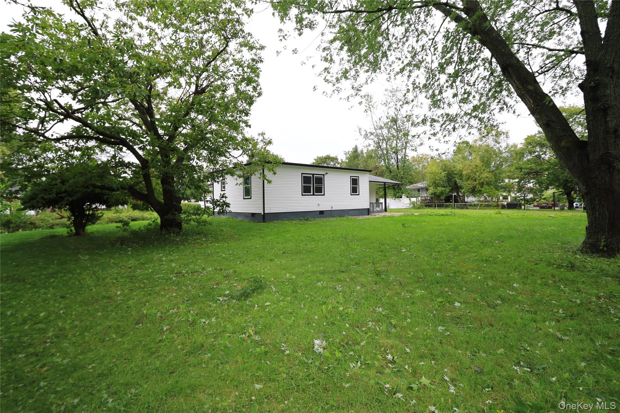 1537 Agate Street Property Photo 36