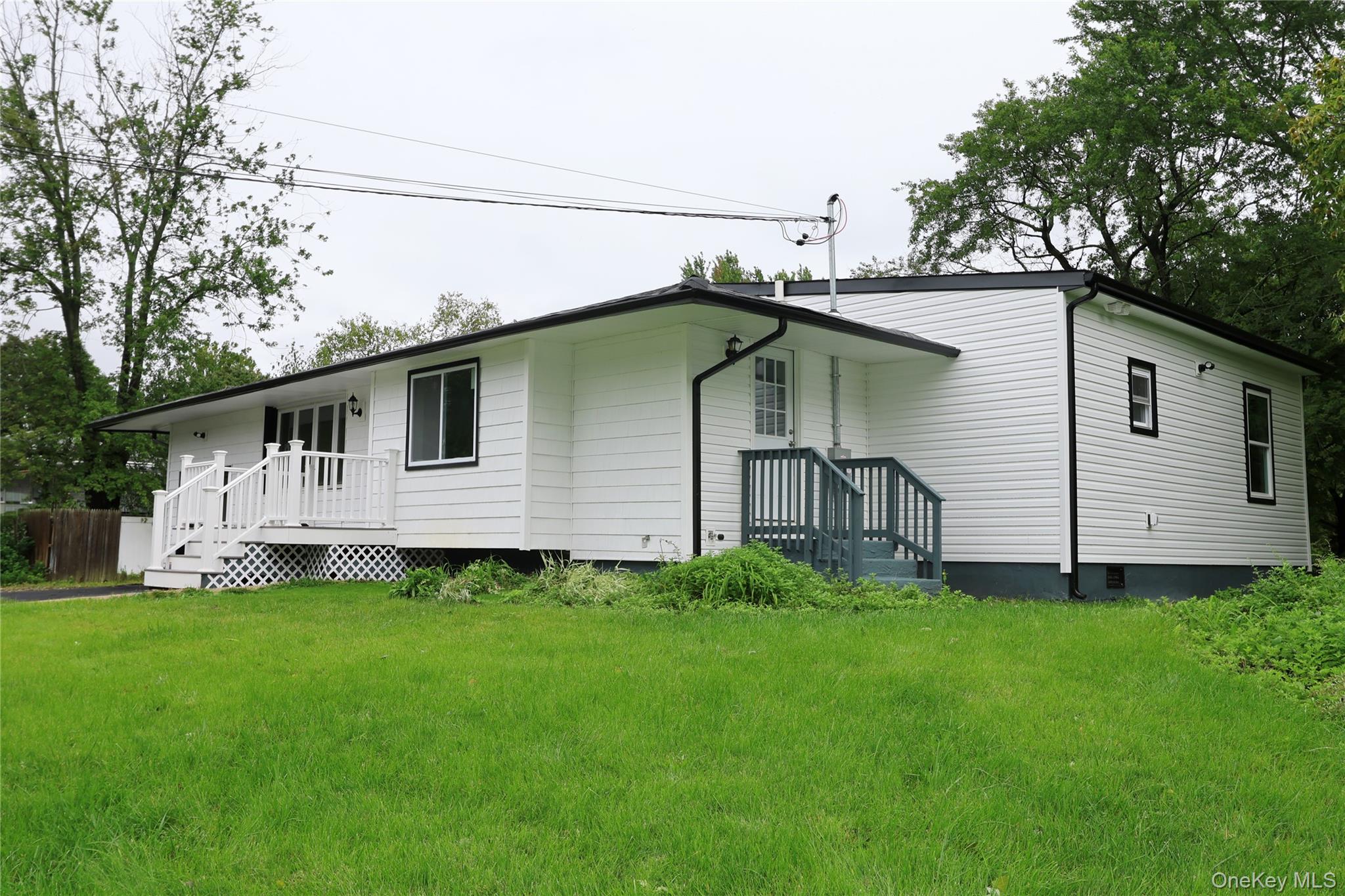 1537 Agate Street Property Photo 37