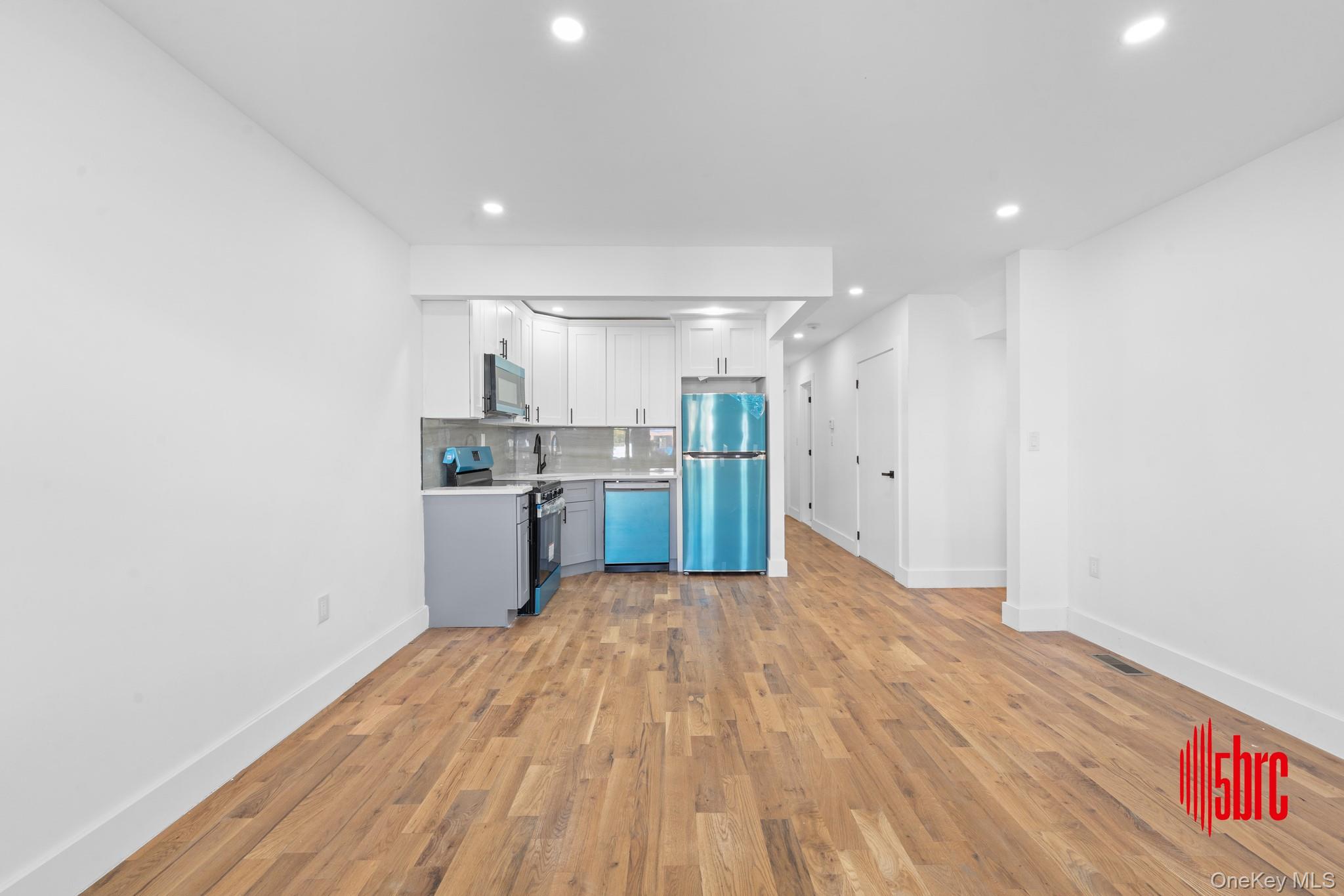 1116 Blake Avenue Property Photo 4