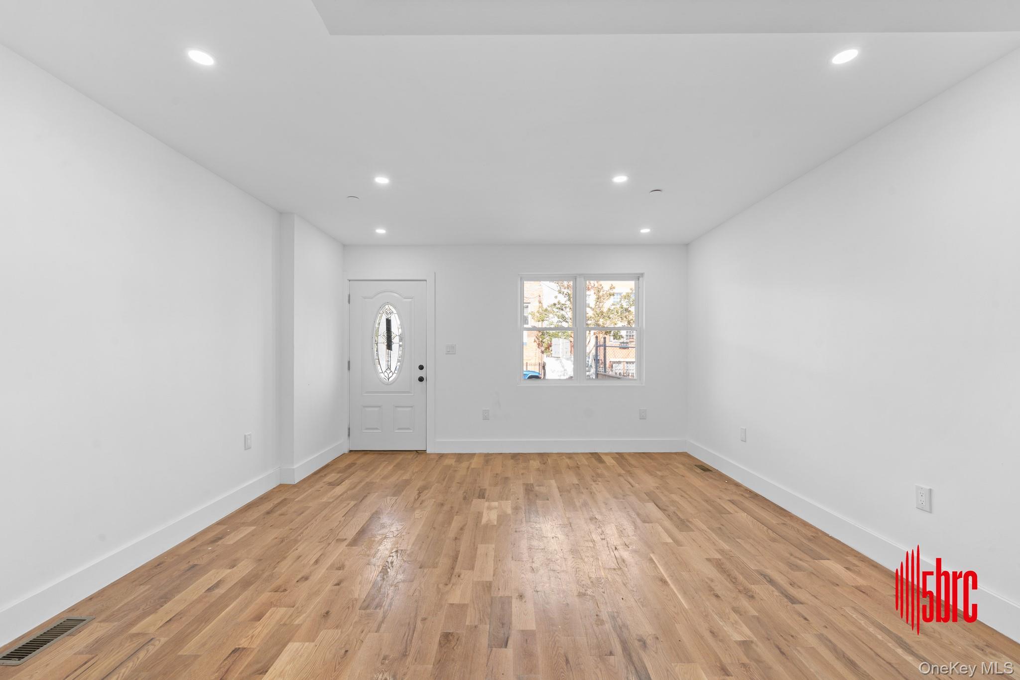 1116 Blake Avenue Property Photo 15