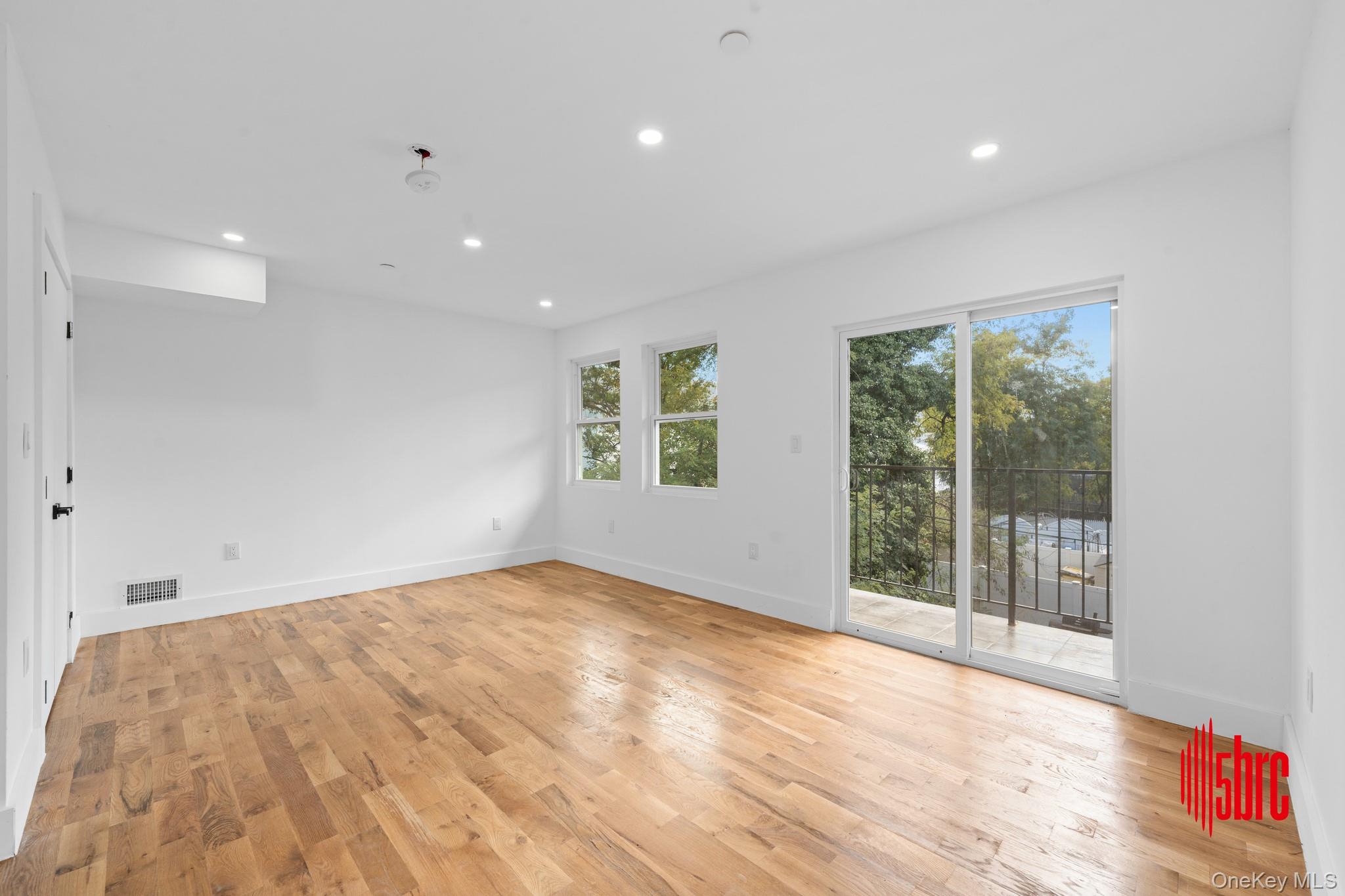 1116 Blake Avenue Property Photo 17