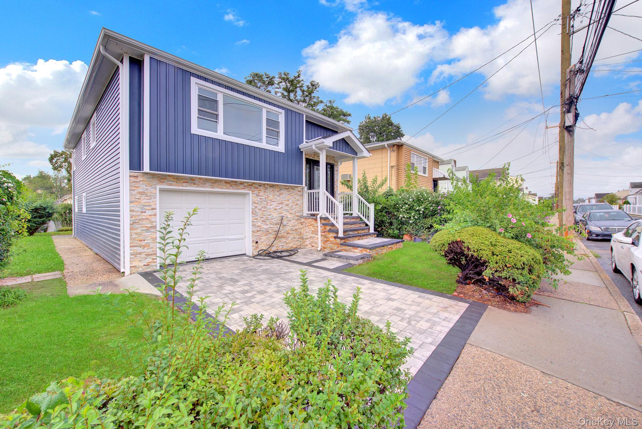 77 Roquette Avenue Property Photo 3