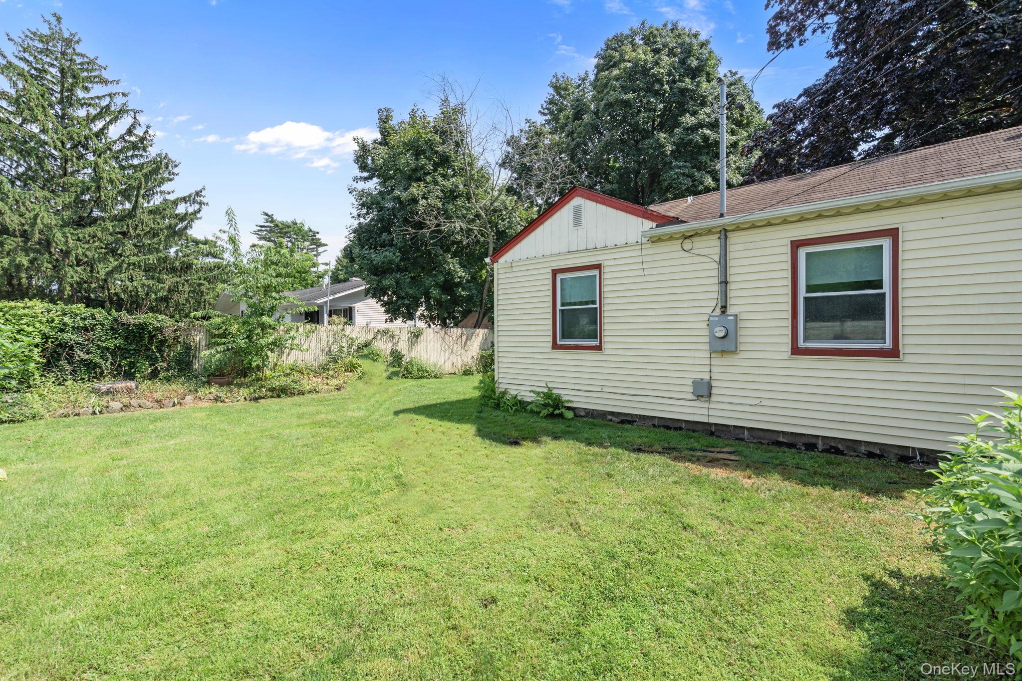 125 1st Street Property Photo 4