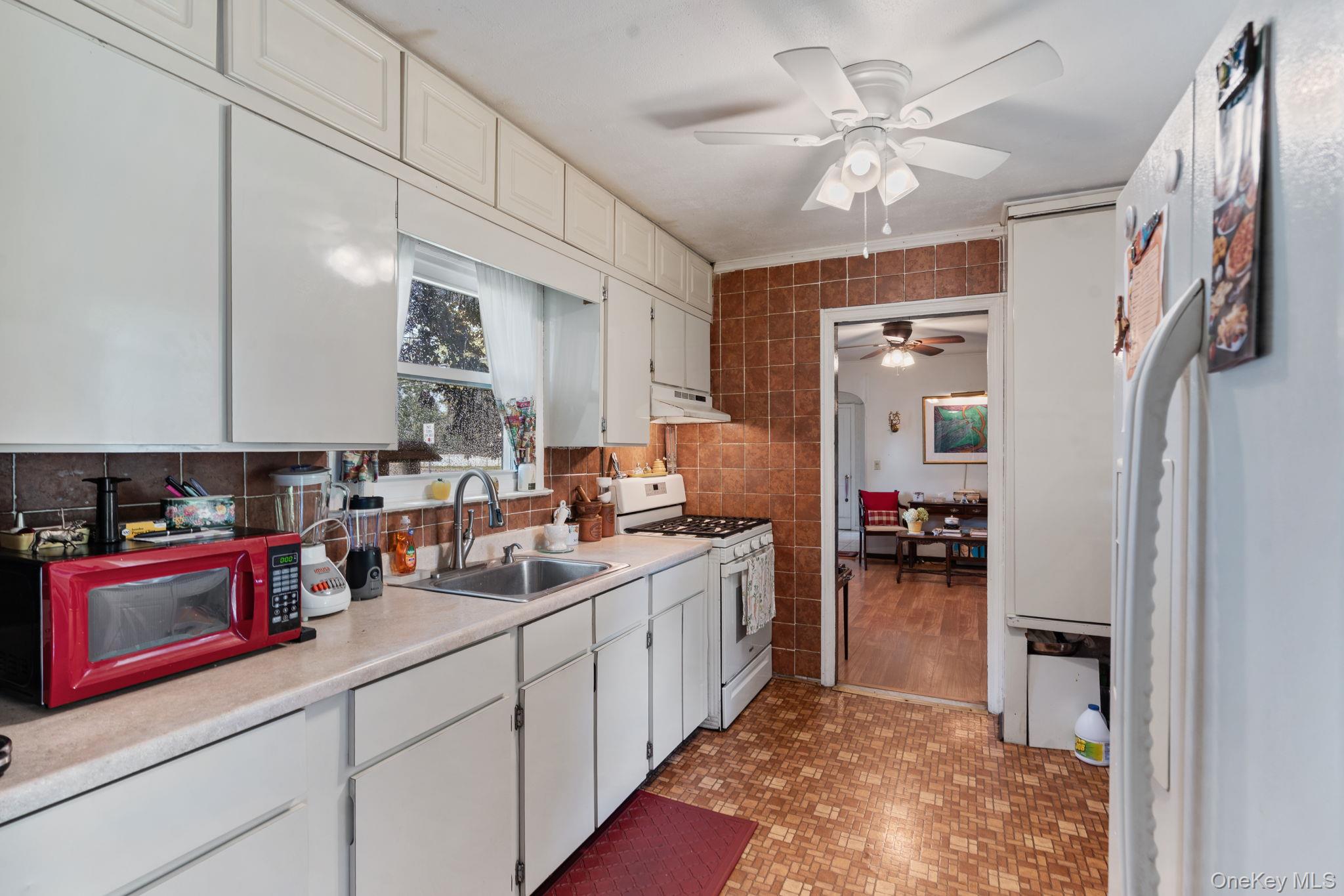 125 1st Street Property Photo 7