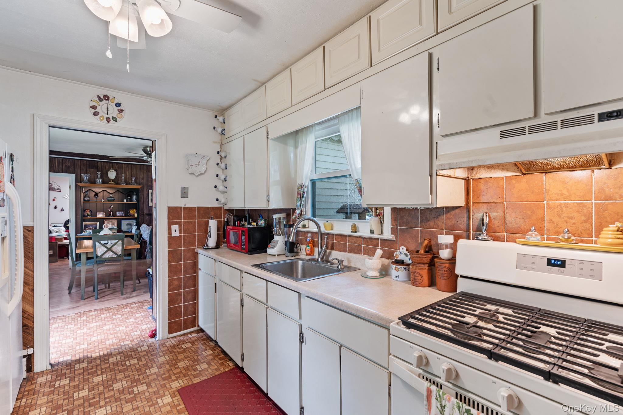 125 1st Street Property Photo 8