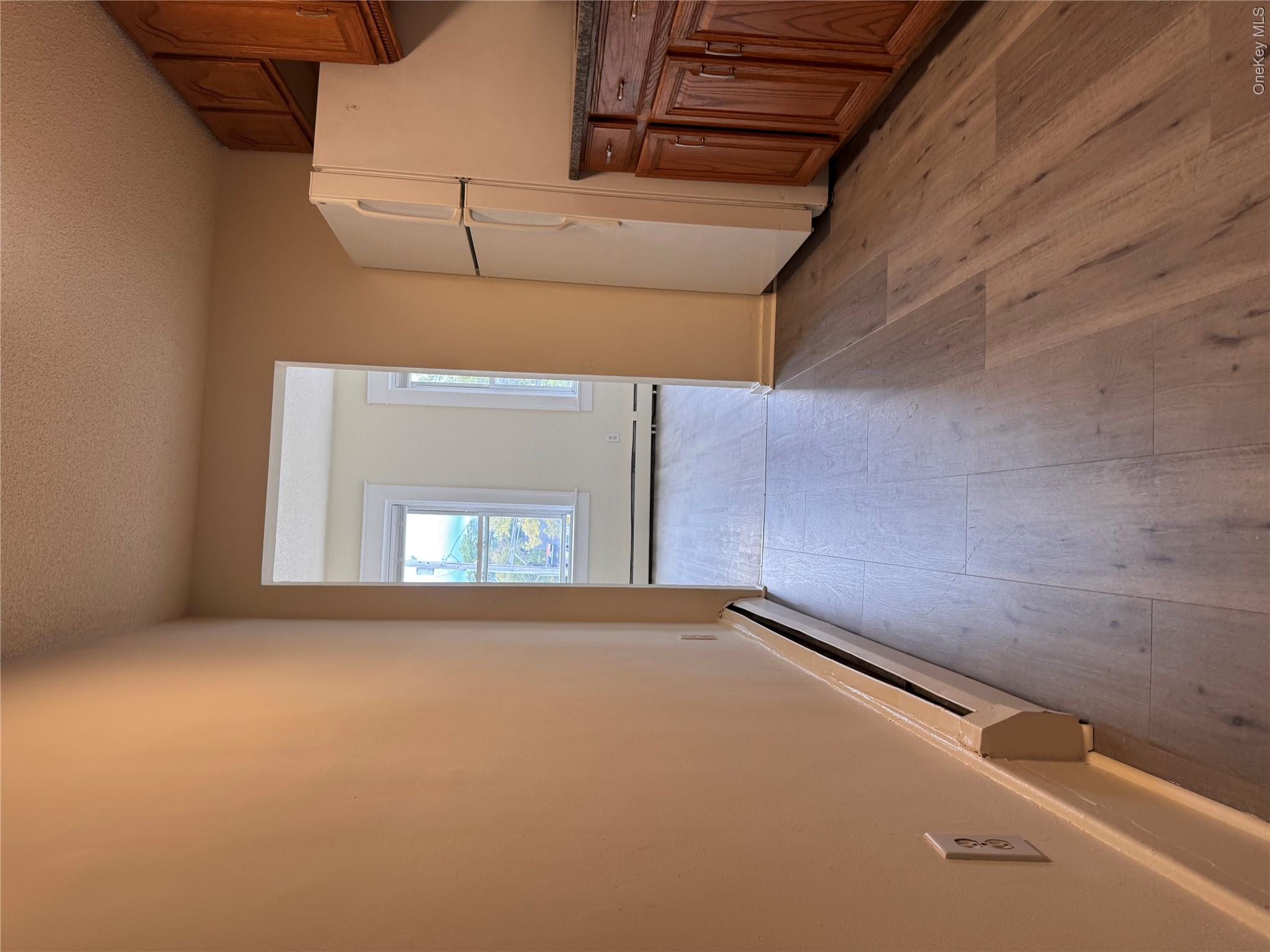 390 Main Street 3 Property Photo 24
