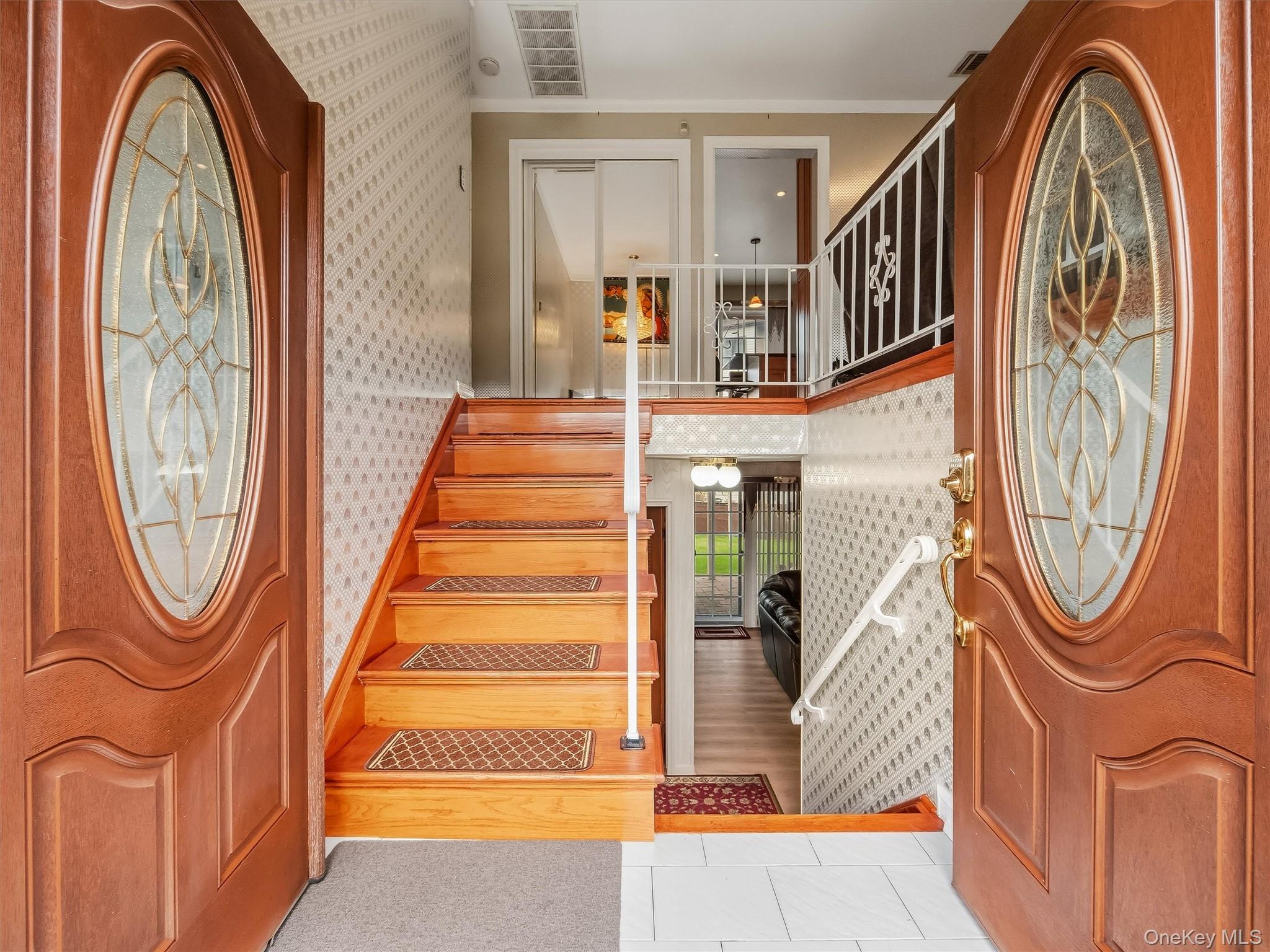 8 Carl Court Property Photo 3