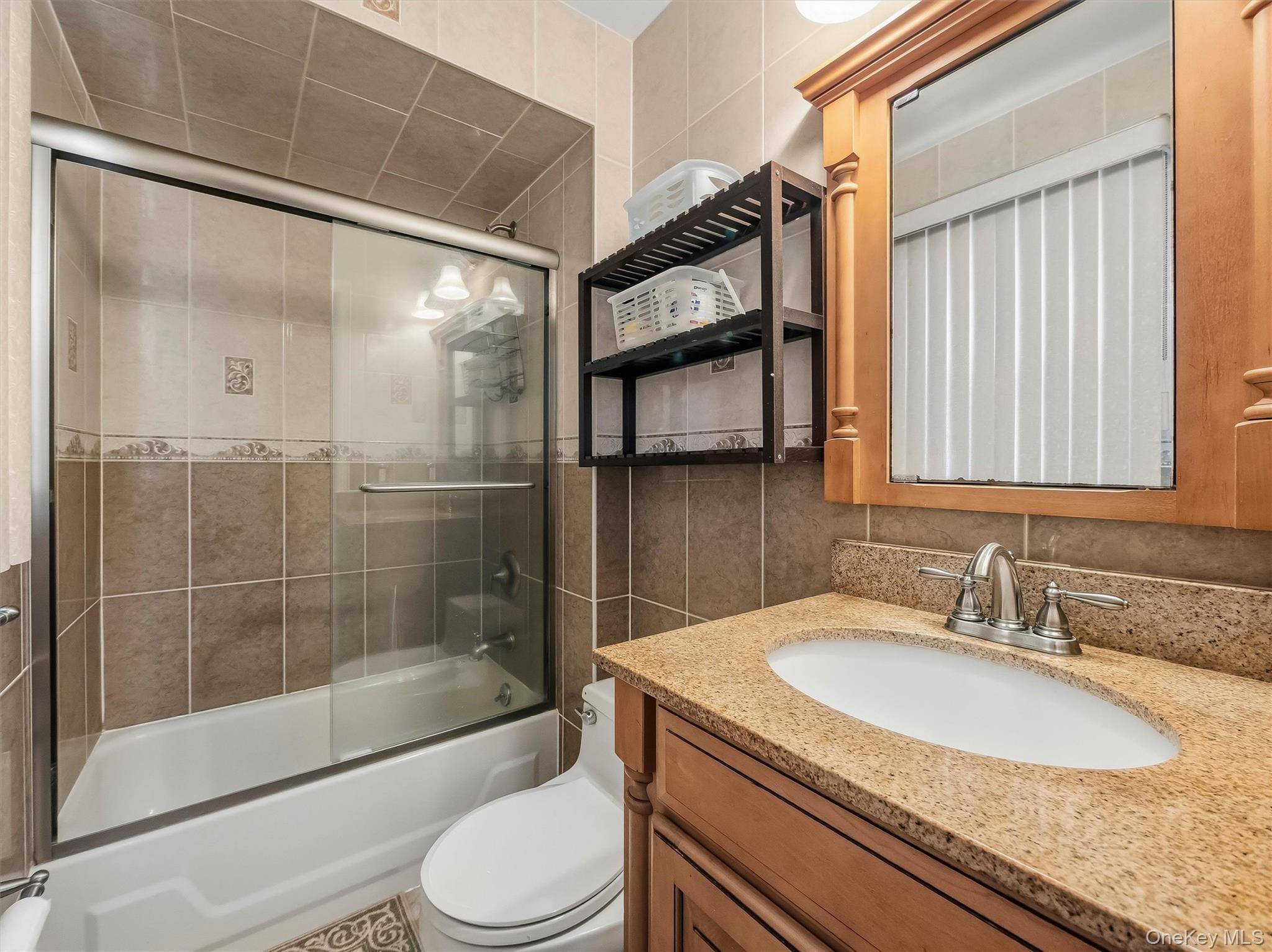 8 Carl Court Property Photo 17