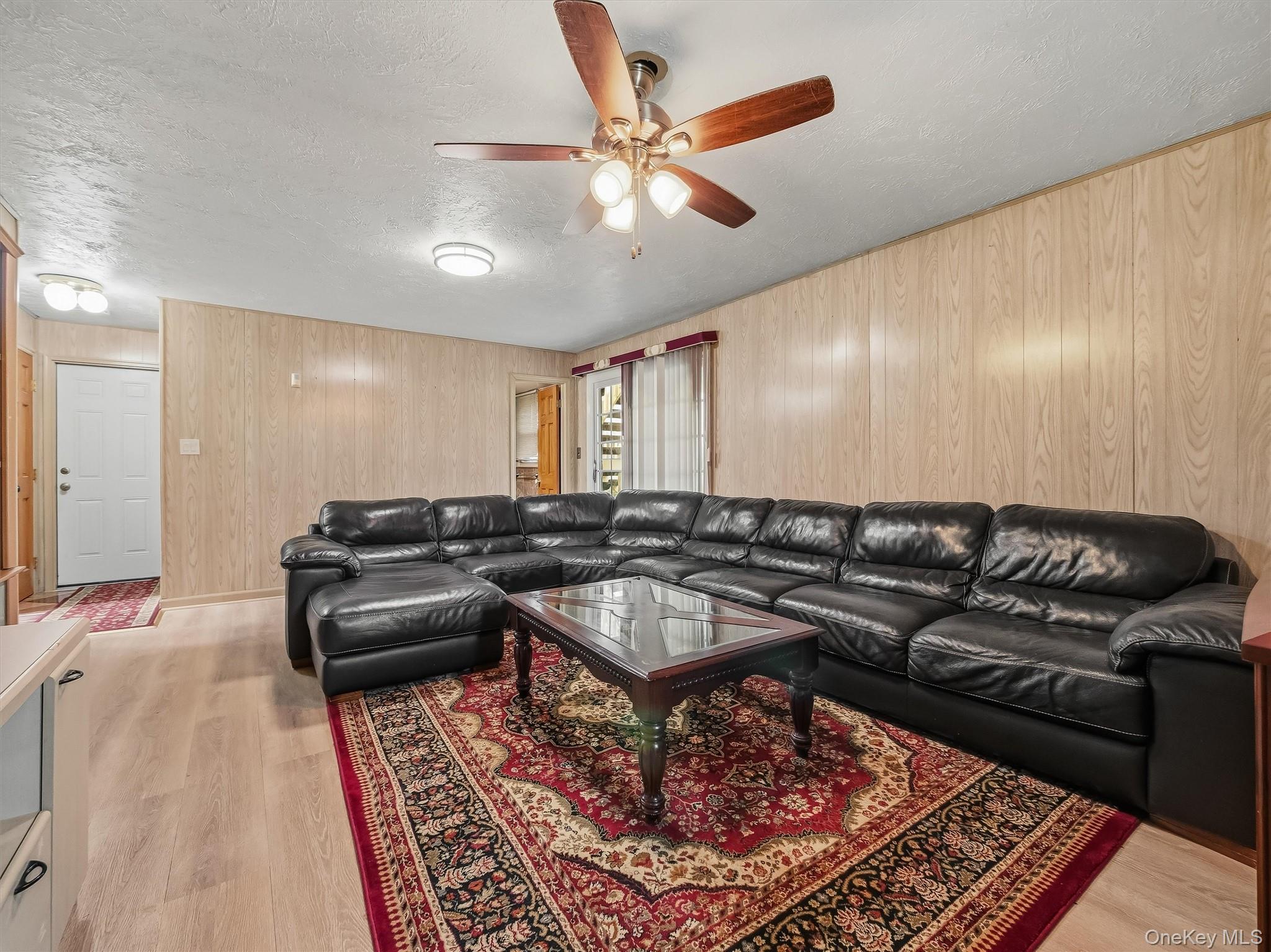 8 Carl Court Property Photo 23