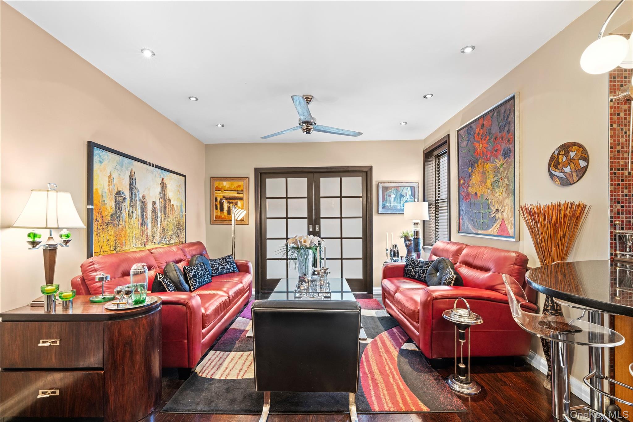 50 East 8th 6p Property Photo 1