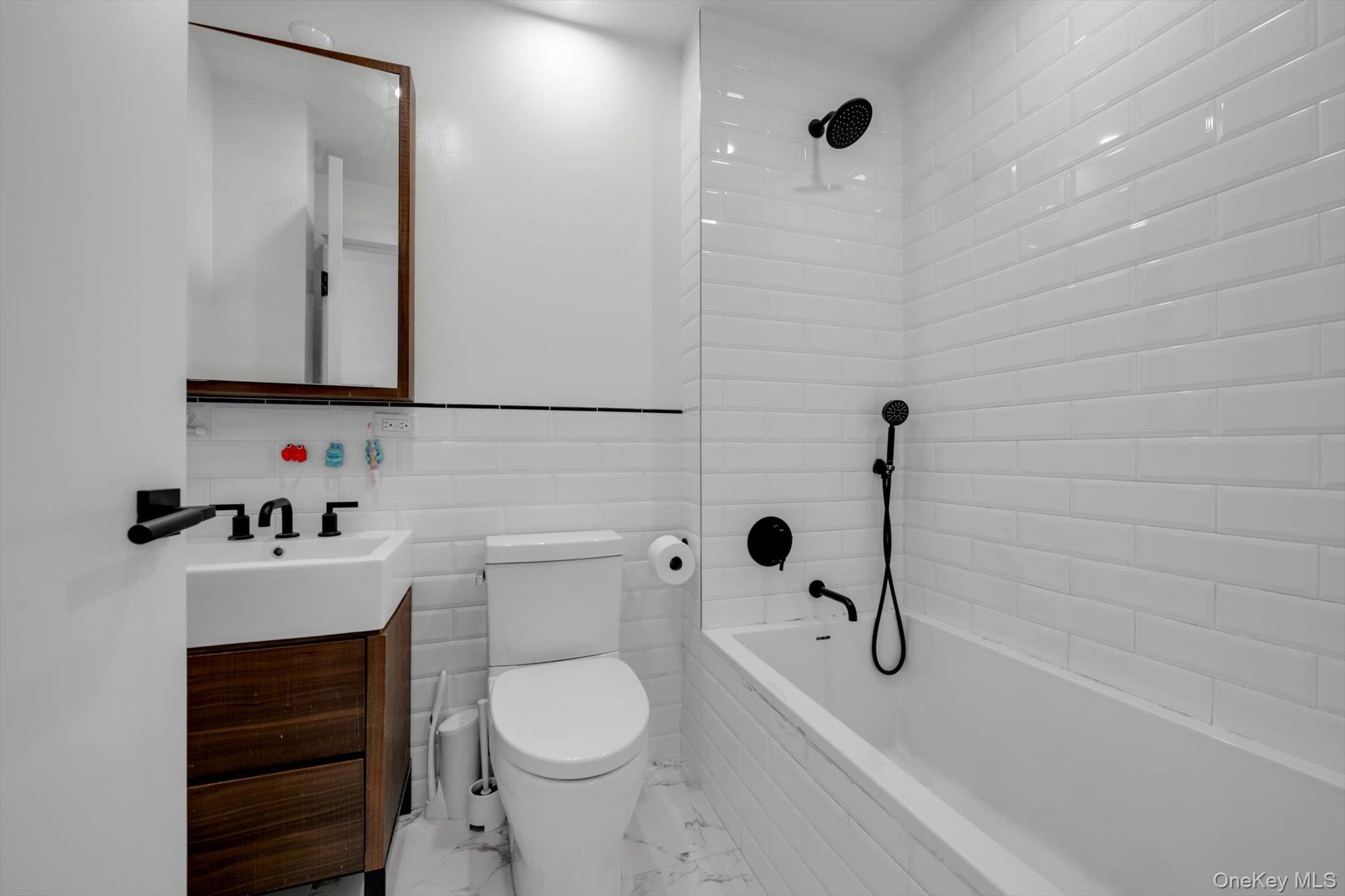 5-33 48th Avenue 6a Property Photo 10