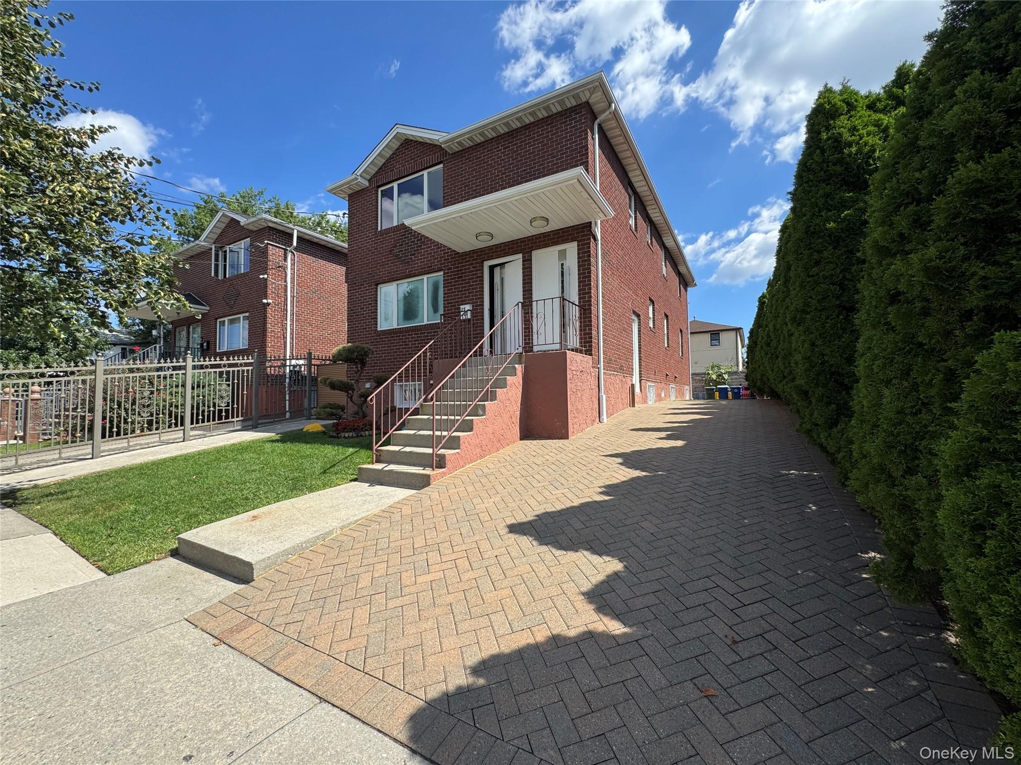 2507 95th Street Property Photo 1