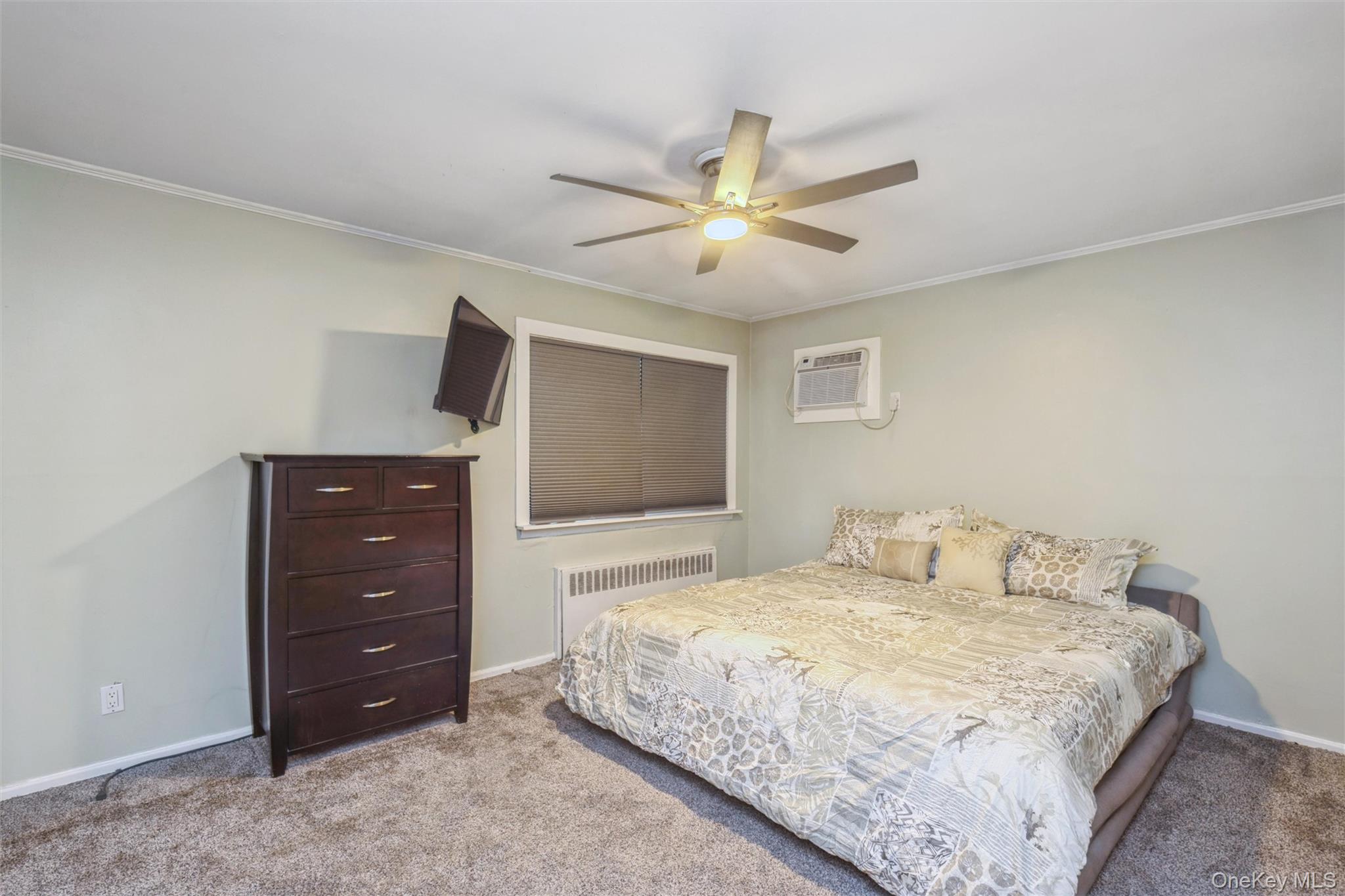 31 E June Street Property Photo 13