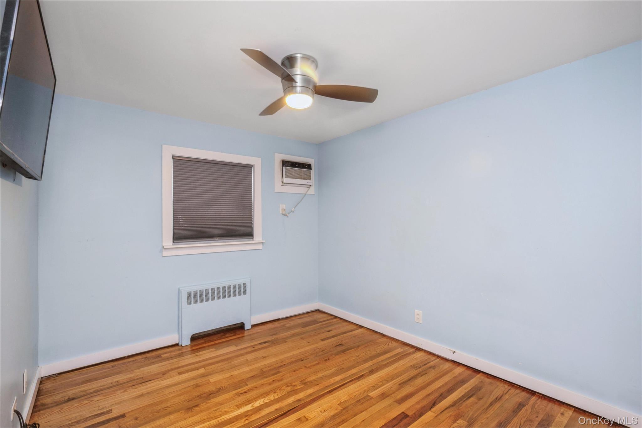 31 E June Street Property Photo 15