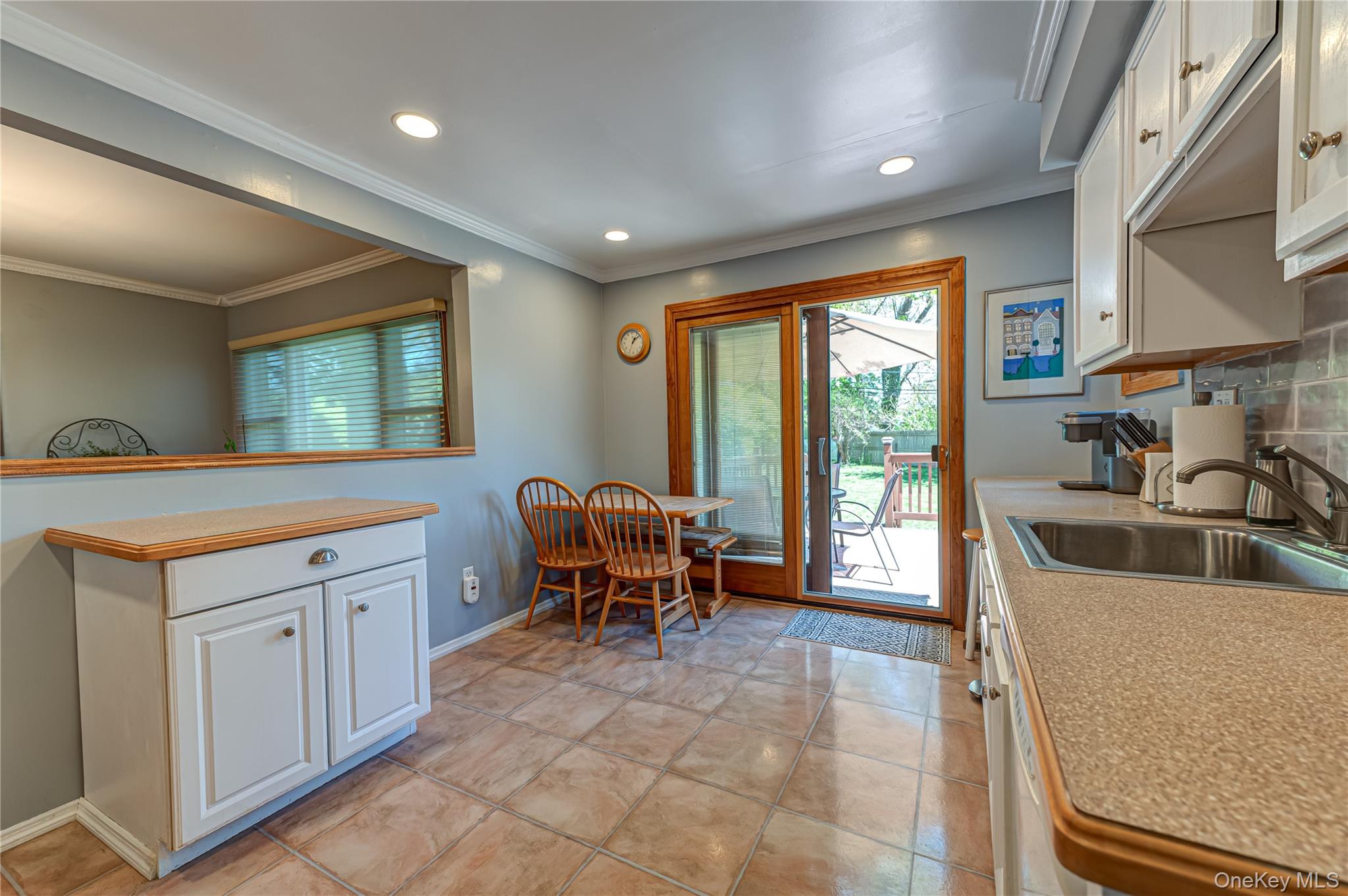 20 Evon Drive Property Photo 6