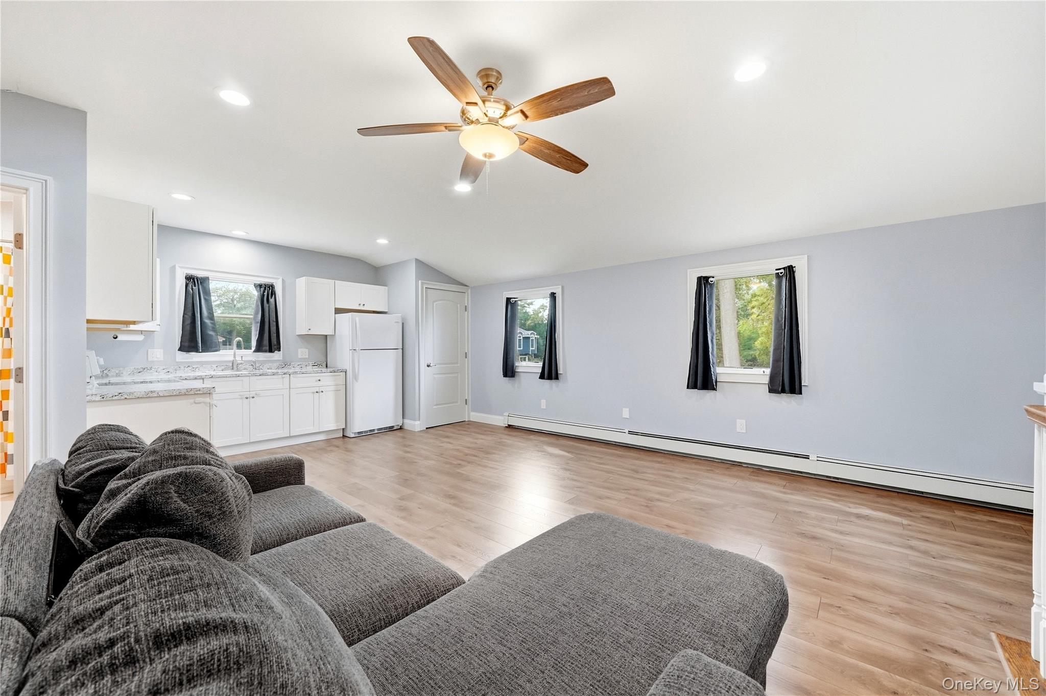 248 Bayview Avenue Property Photo 4