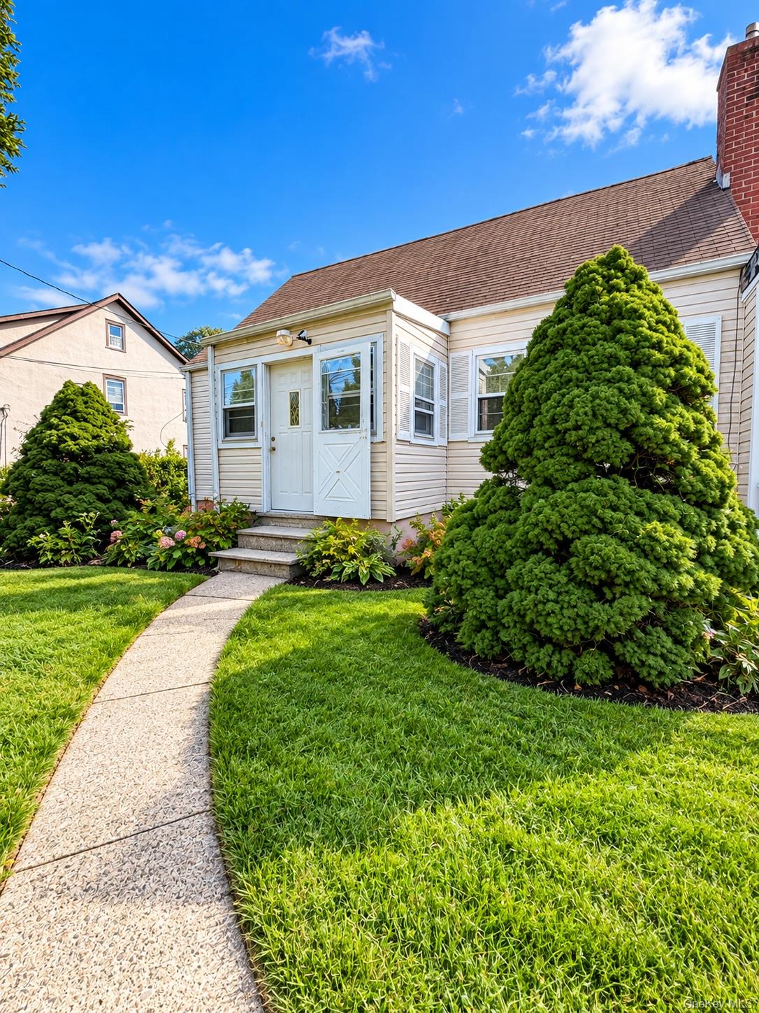 12 N Mortimer Avenue Property Photo 1
