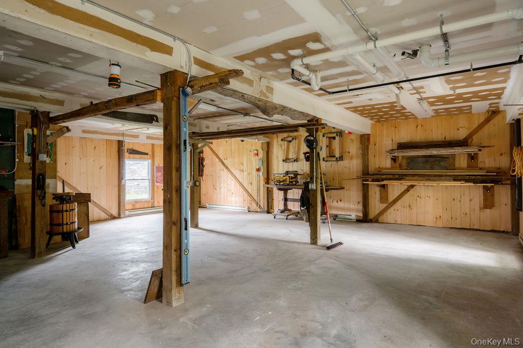 316-320 Clinton Hollow Road Property Photo 35