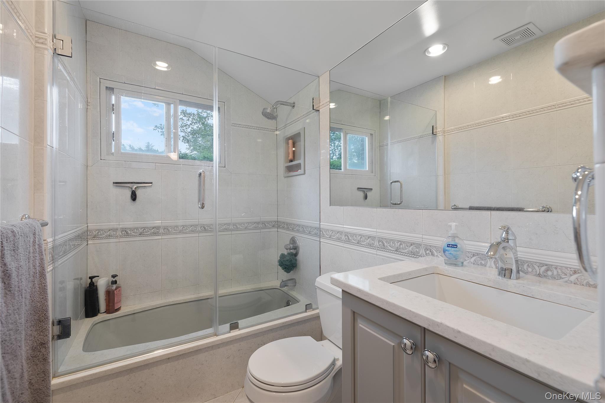 655 Hyman Avenue Property Photo 11