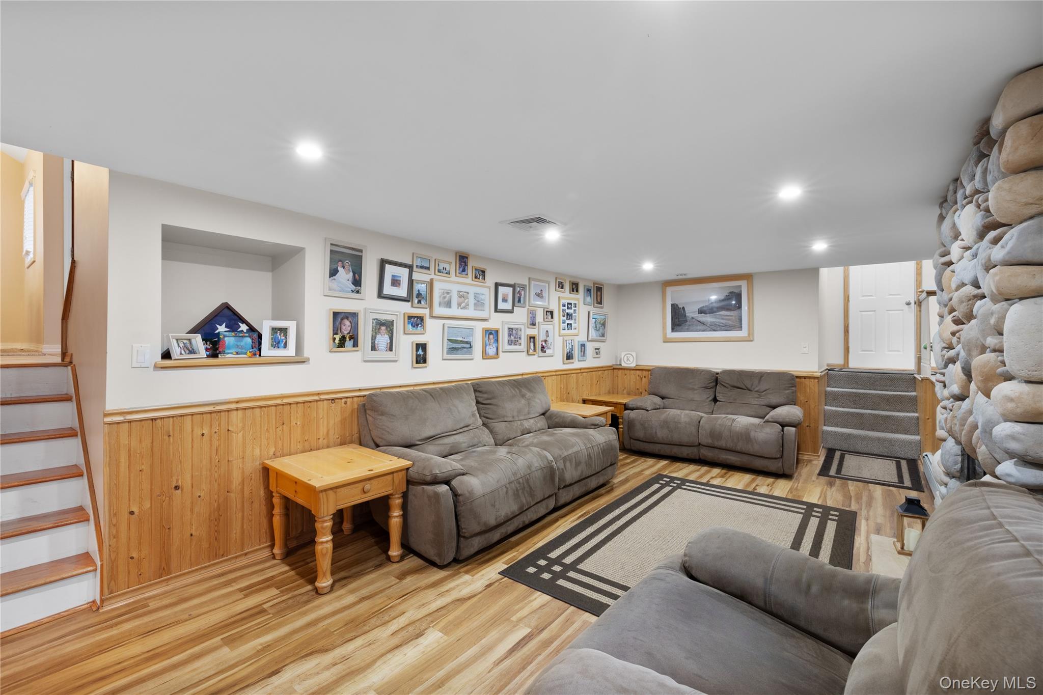 655 Hyman Avenue Property Photo 14