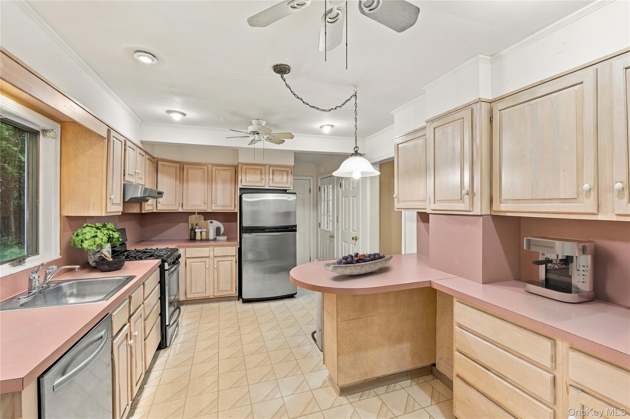 24 Bella Vista Street Property Photo 15