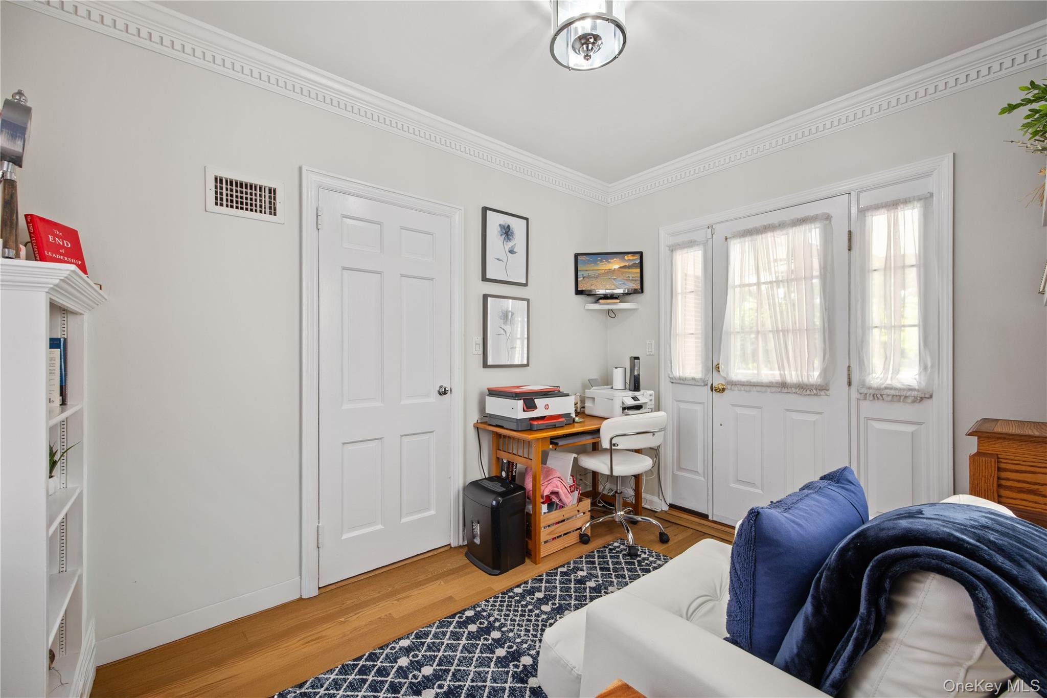 2053 Van Hoesen Avenue Property Photo 14